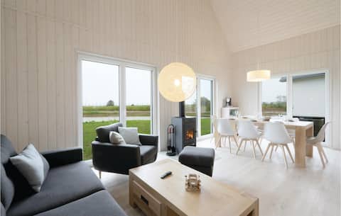 Successful Airbnb property: Beach house in Kappeln