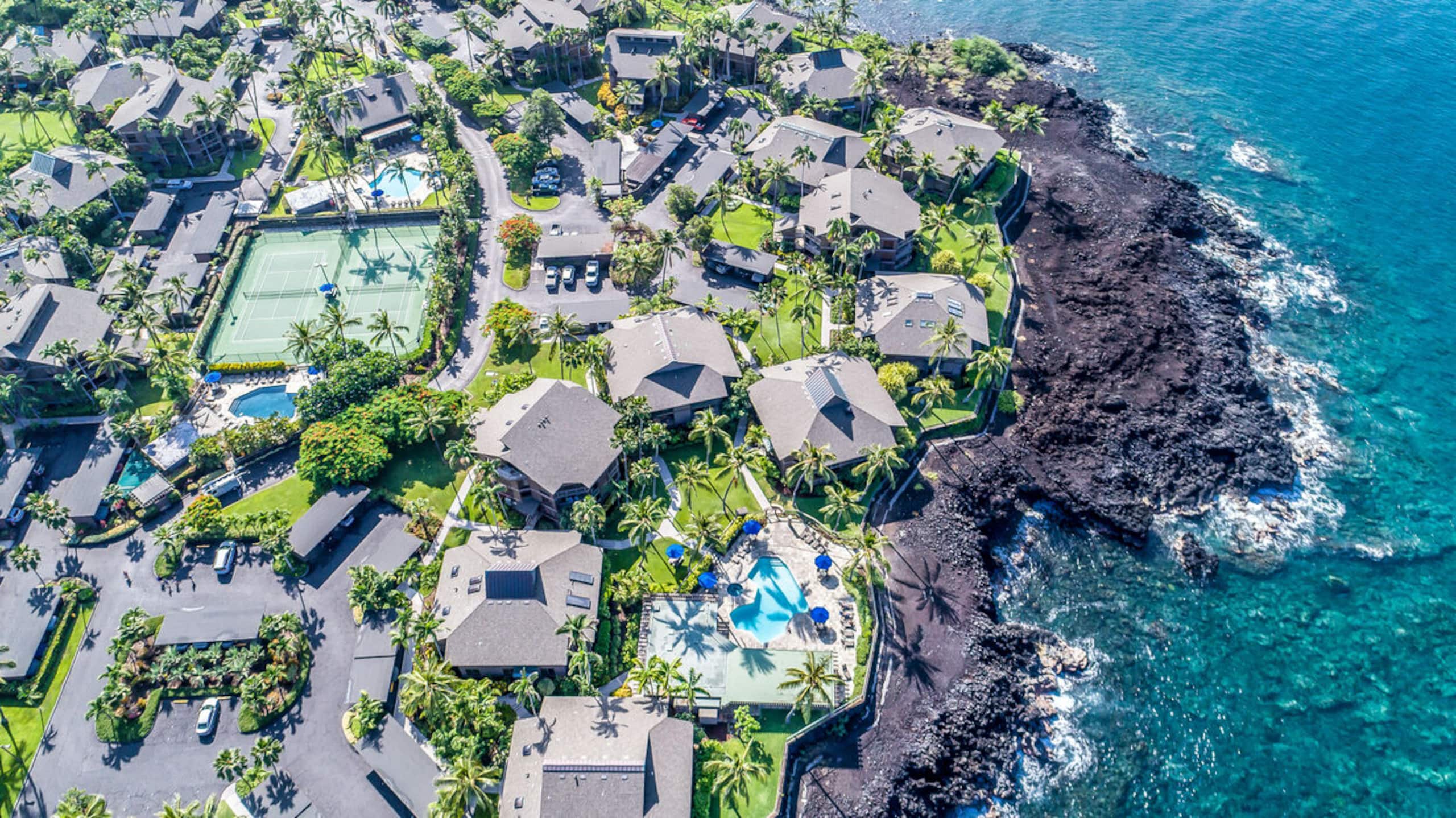 Condo in Kailua-Kona · ★4.93 · 2 bedrooms · 2 beds · 2 baths - Image 40
