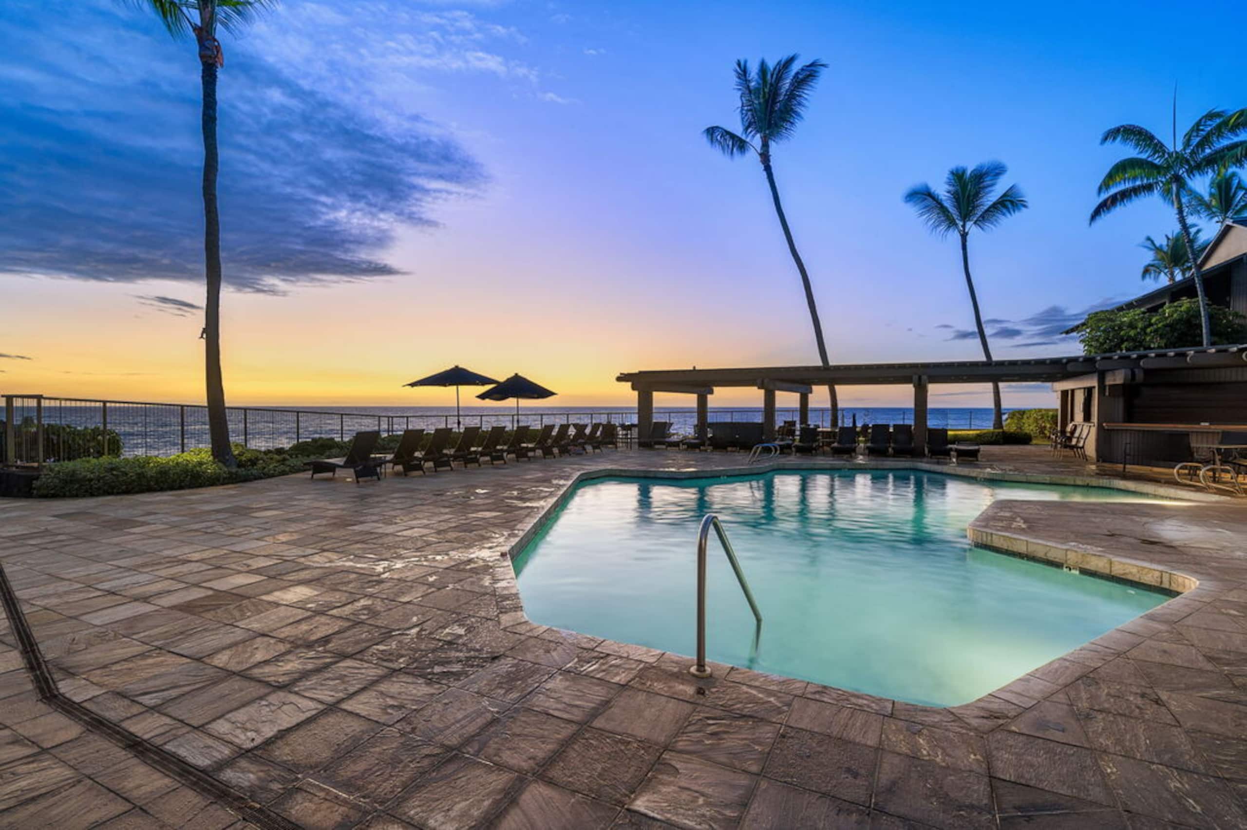 Condo in Kailua-Kona · ★4.93 · 2 bedrooms · 2 beds · 2 baths - Image 1