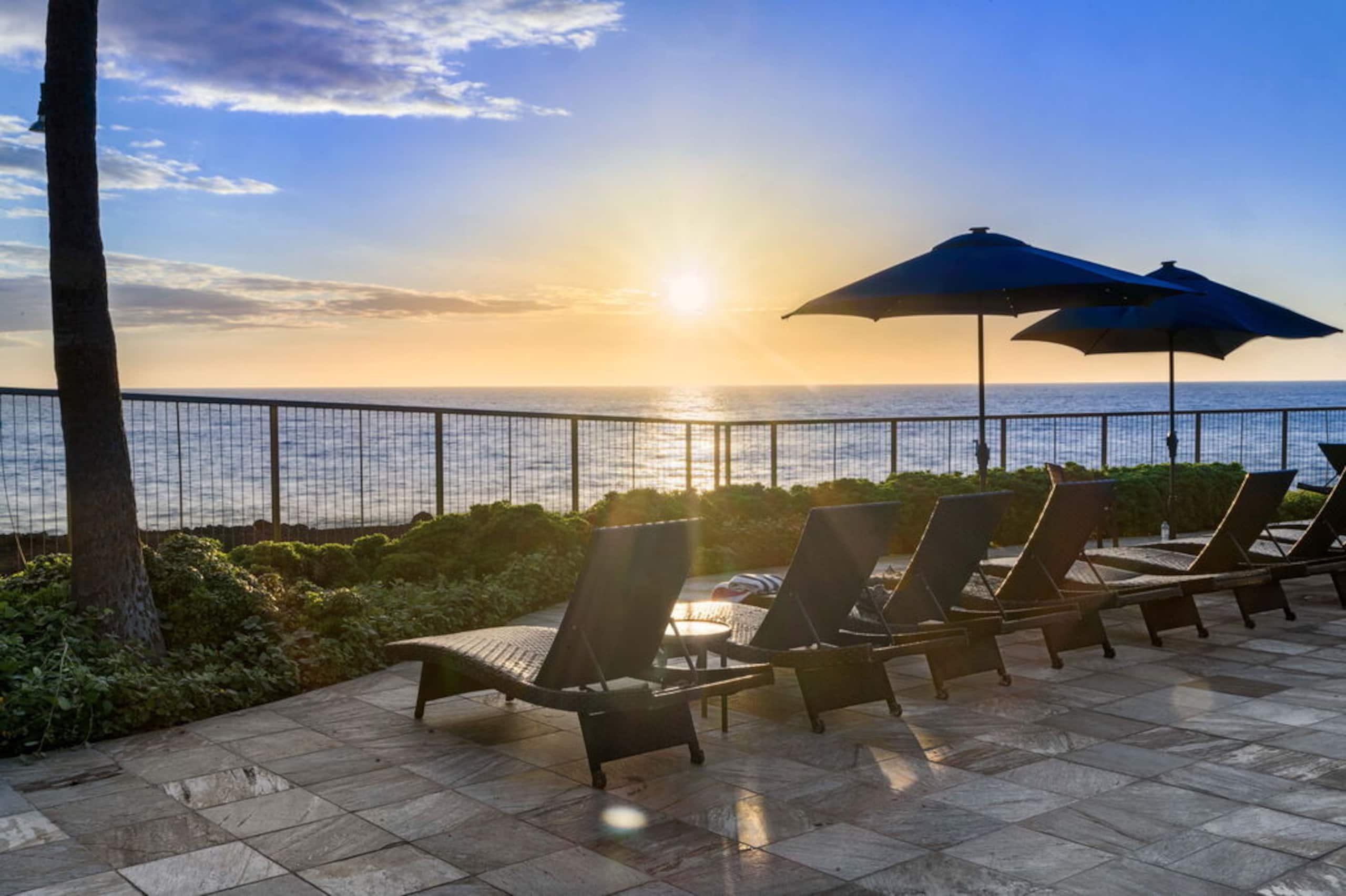Condo in Kailua-Kona · ★4.93 · 2 bedrooms · 2 beds · 2 baths - Image 46