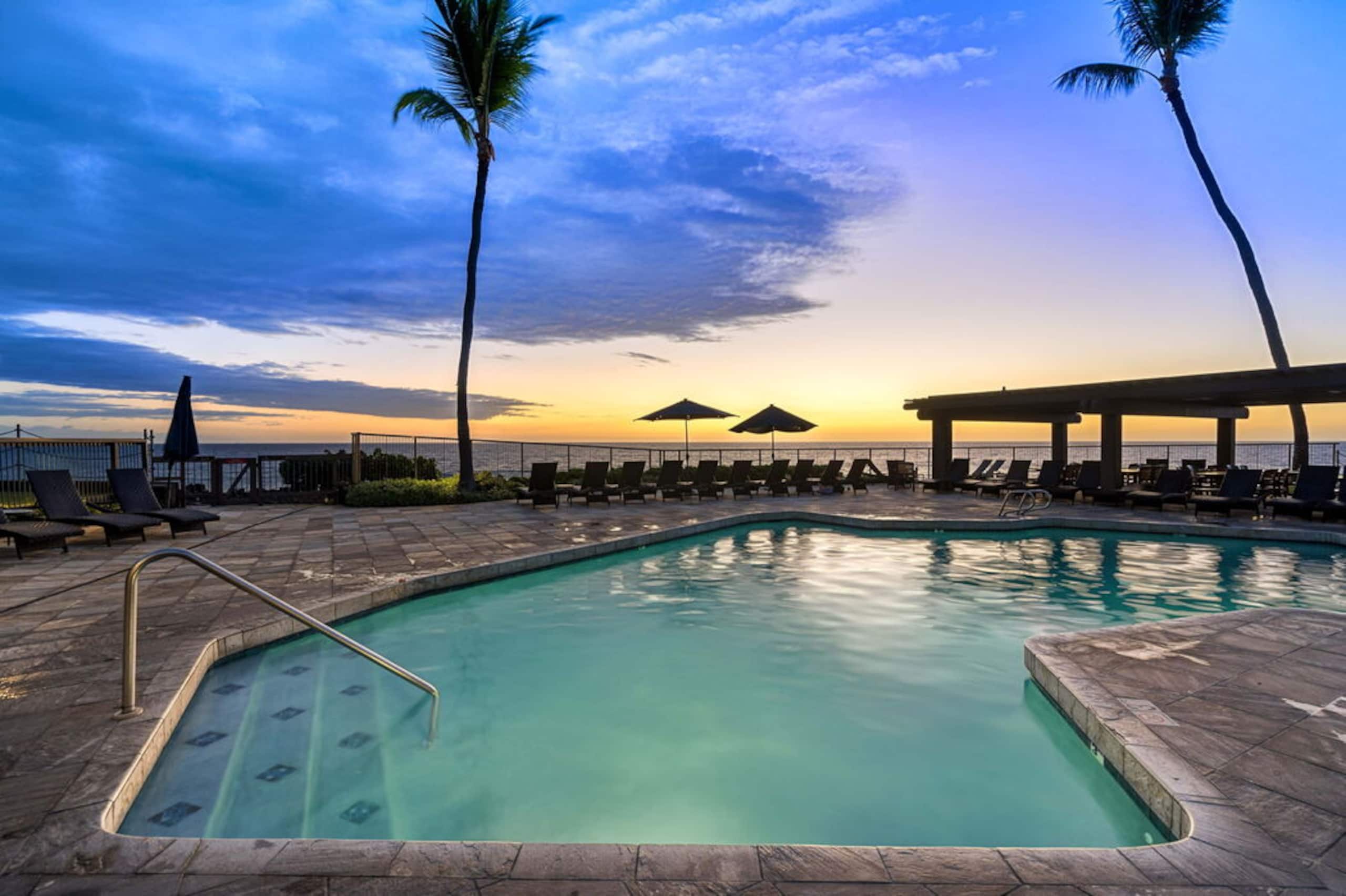 Condo in Kailua-Kona · ★4.93 · 2 bedrooms · 2 beds · 2 baths - Image 42
