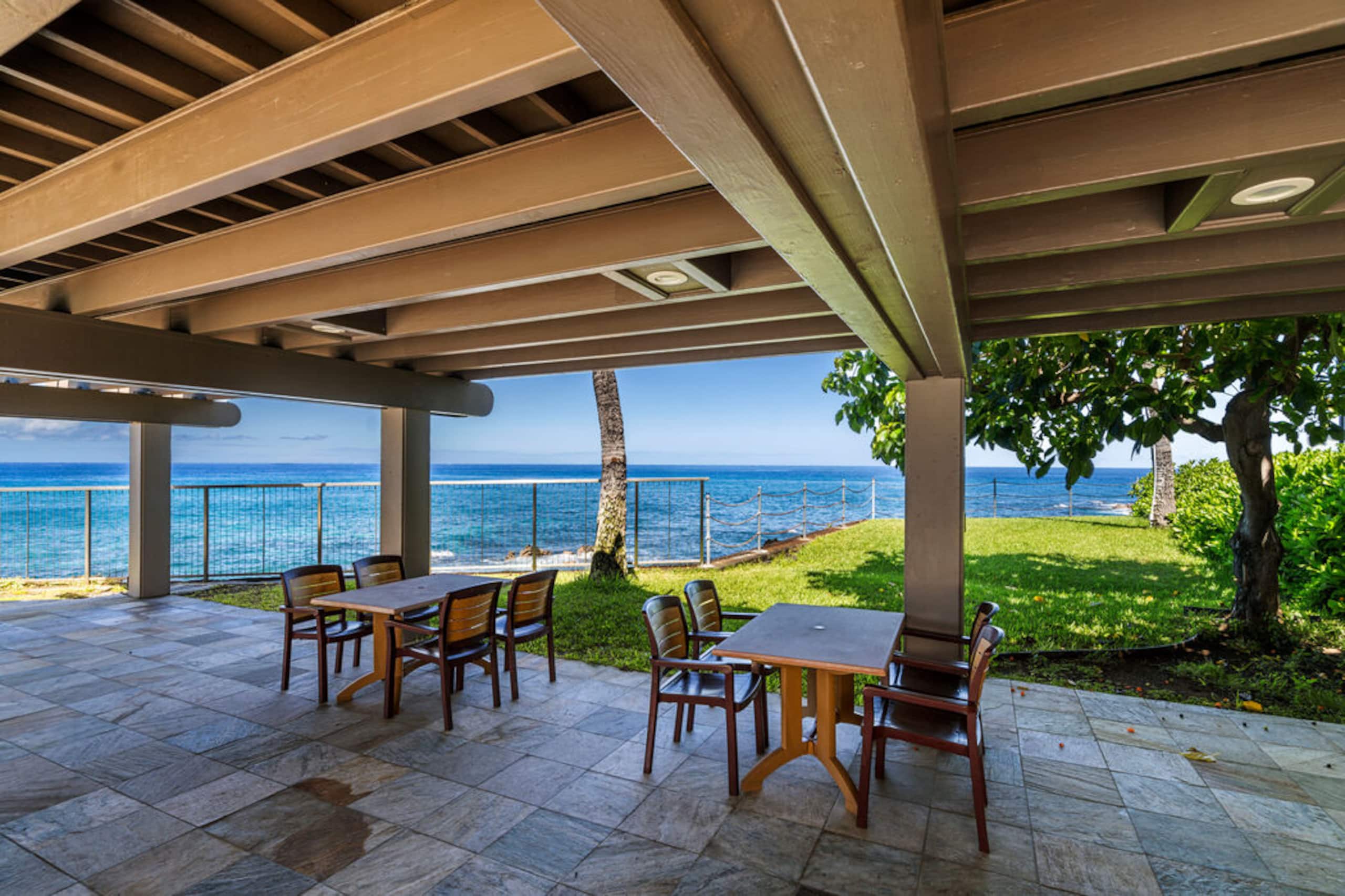 Condo in Kailua-Kona · ★4.93 · 2 bedrooms · 2 beds · 2 baths - Image 51