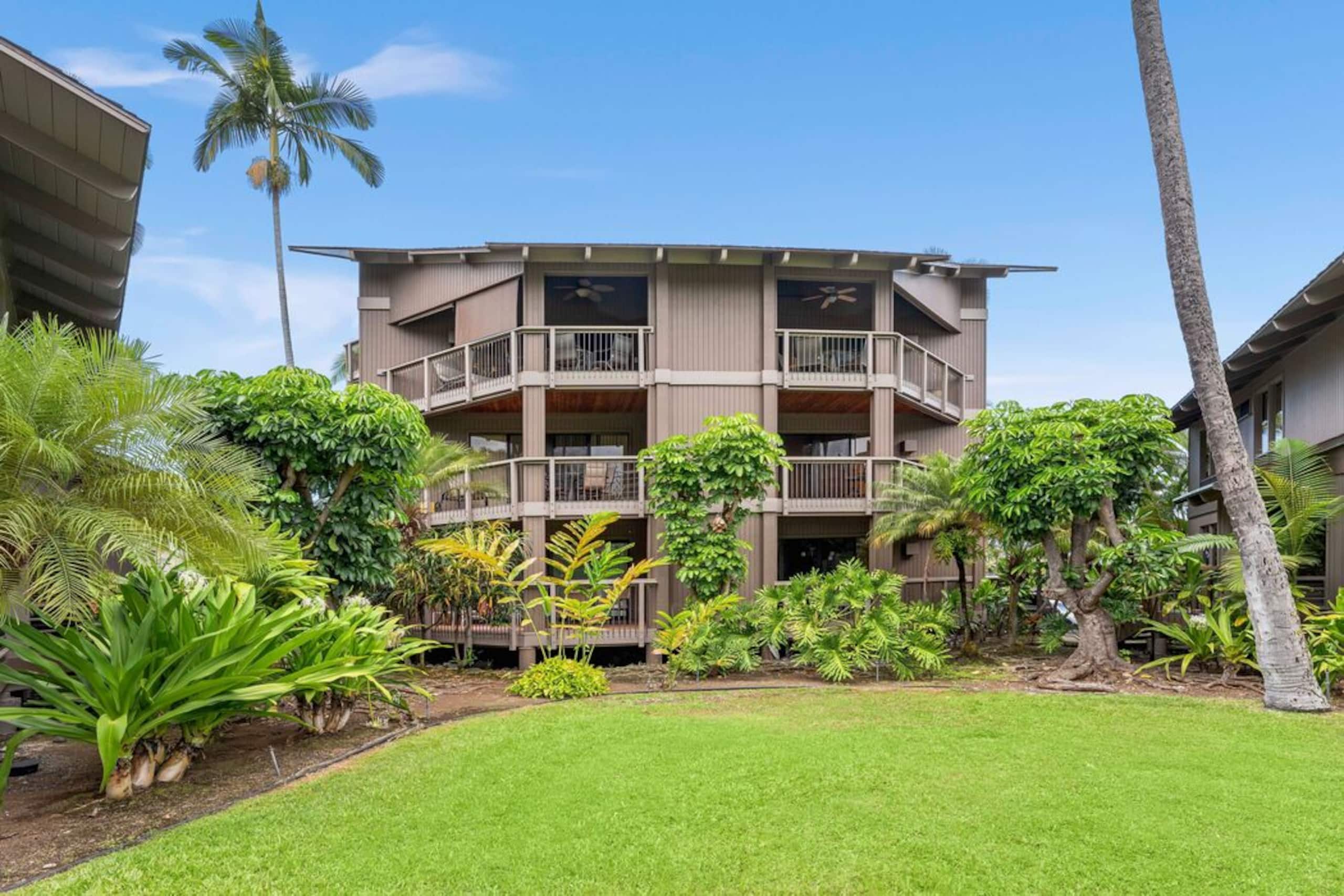 Condo in Kailua-Kona · ★4.93 · 2 bedrooms · 2 beds · 2 baths - Image 6