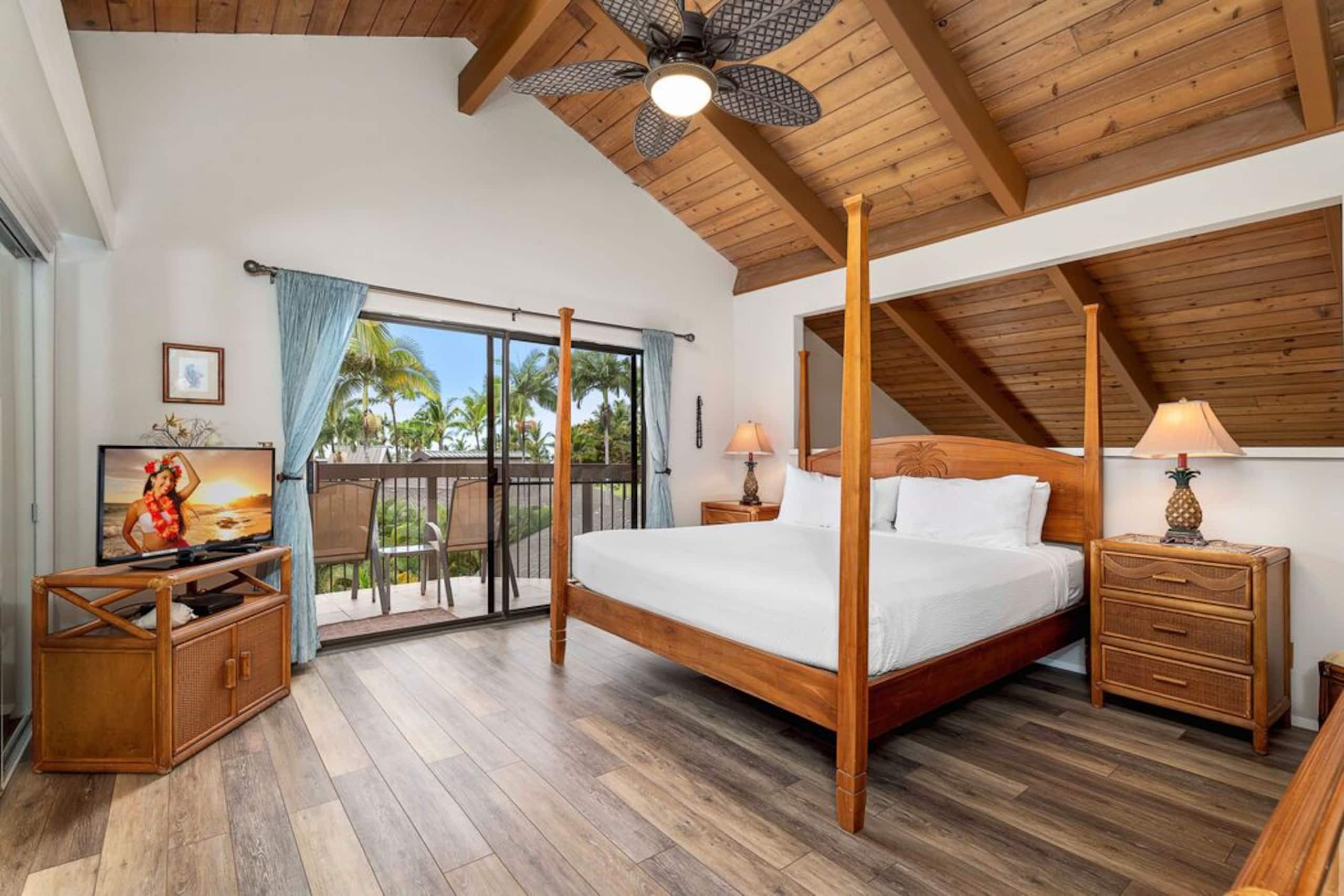 Condo in Kailua-Kona · ★4.93 · 2 bedrooms · 2 beds · 2 baths - Image 5