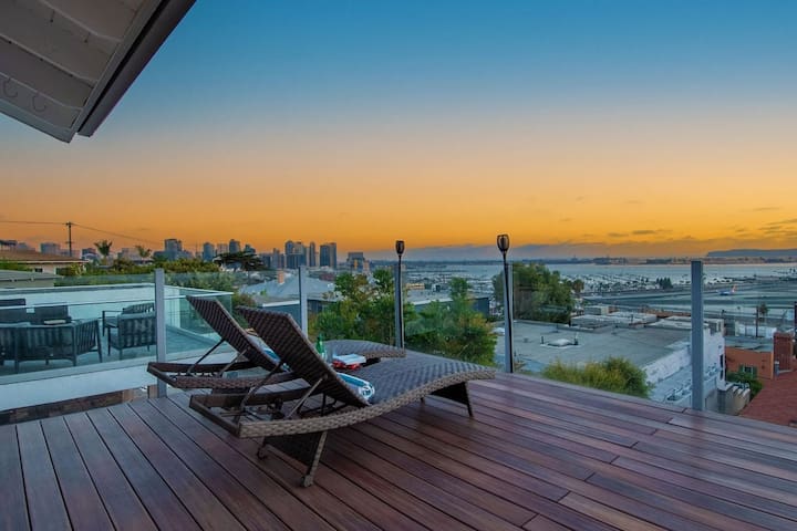 Hilltop Hacienda – Private Villa! Panoramic Views! gallery image 4