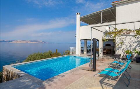 3 bedroom stunning apartment in Sv.Juraj
