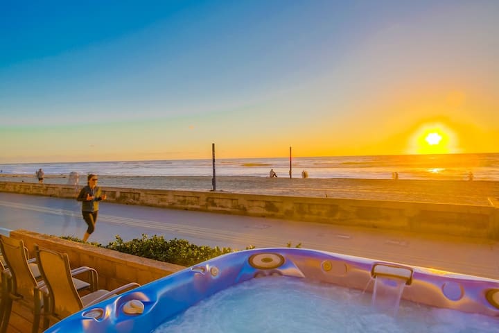 3 Floors of Ocean Frontage – Private HOT TUB