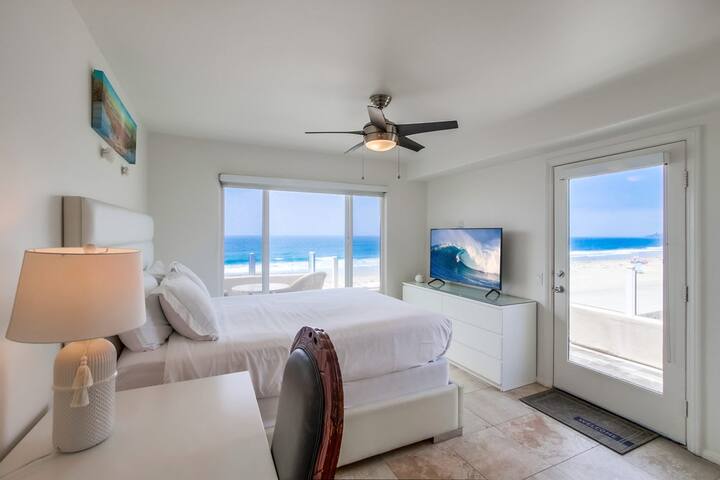 2 Units on the Ocean * Hot Tub * 5 Outdoor Spaces gallery image 5