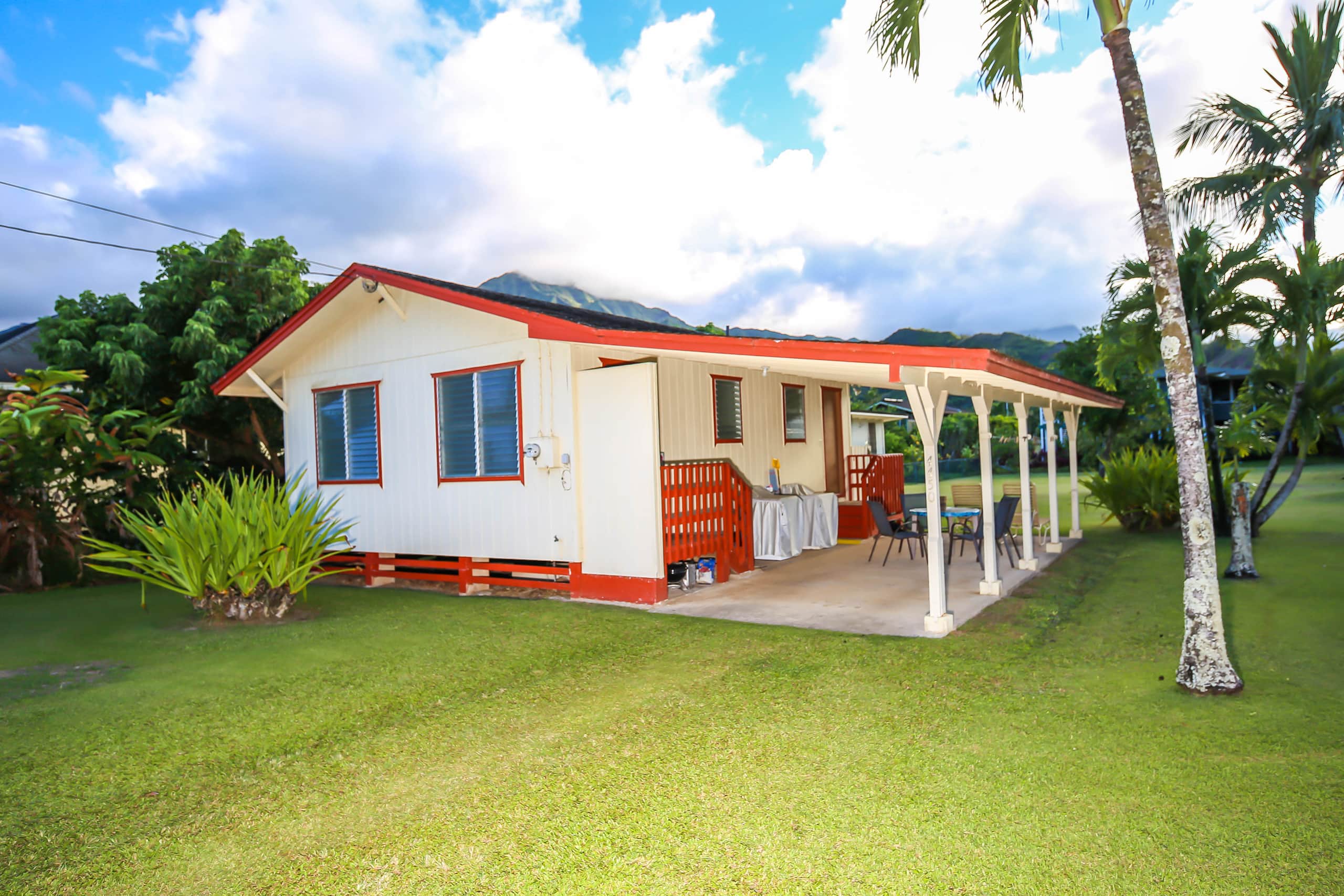 Home in Hanalei · ★4.95 · 1 bedroom · 2 beds · 1 bath - Image 2