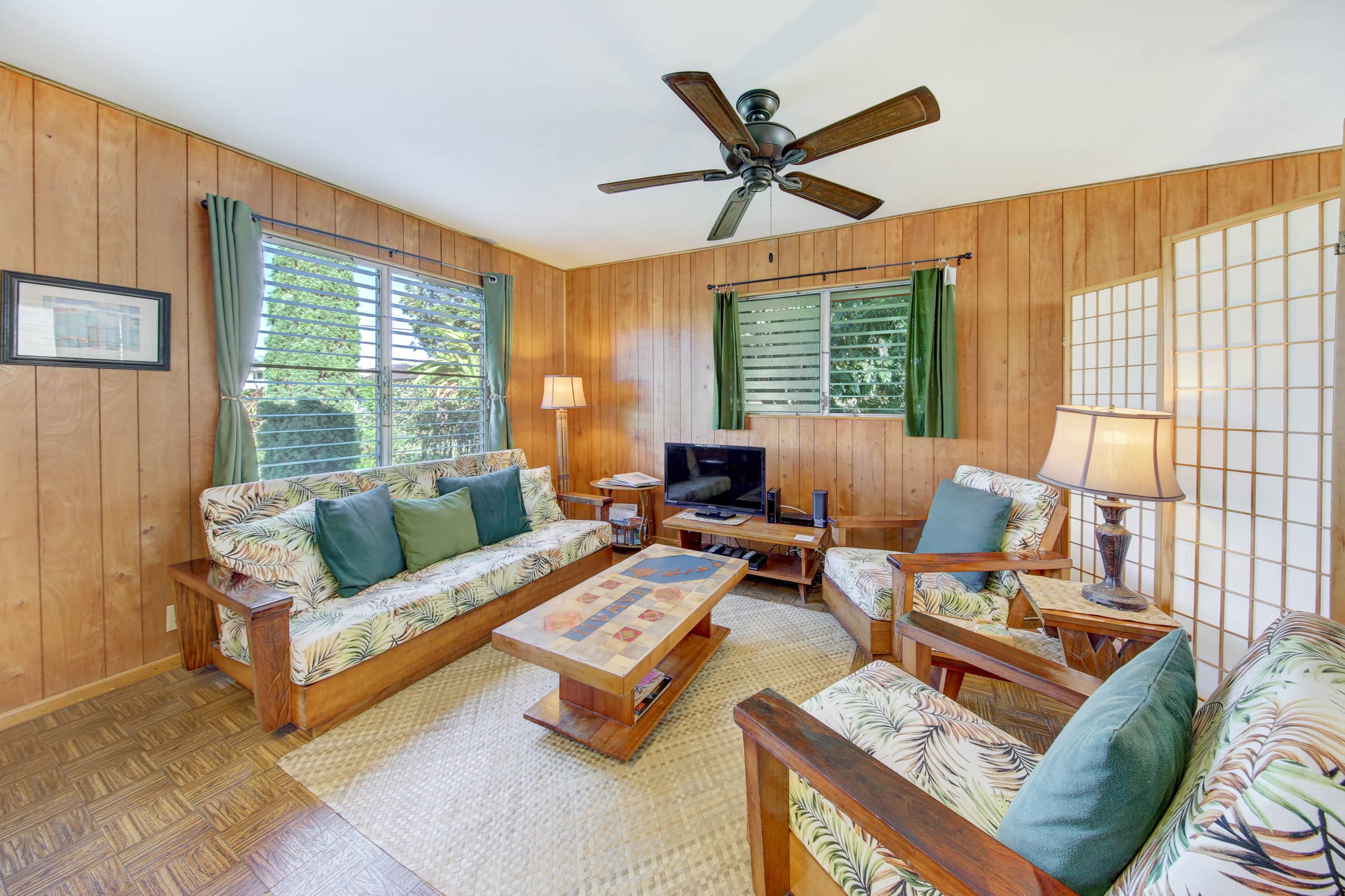 Home in Hanalei · ★4.95 · 1 bedroom · 2 beds · 1 bath - Image 5