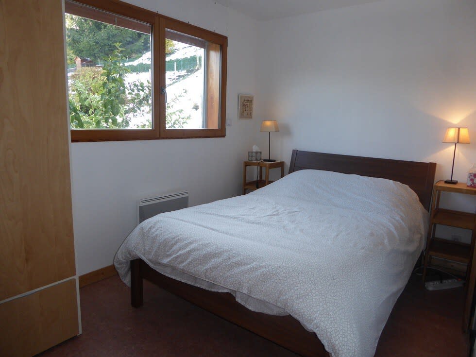 ห้องนอน 1: เตียงคู่ 1 หลัง