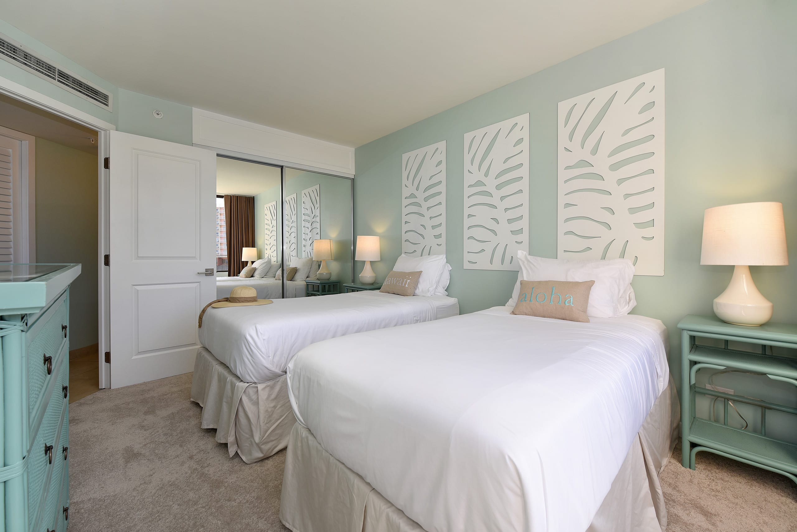 Condo in Lahaina · ★4.58 · 2 bedrooms · 4 beds · 2 baths - Image 18