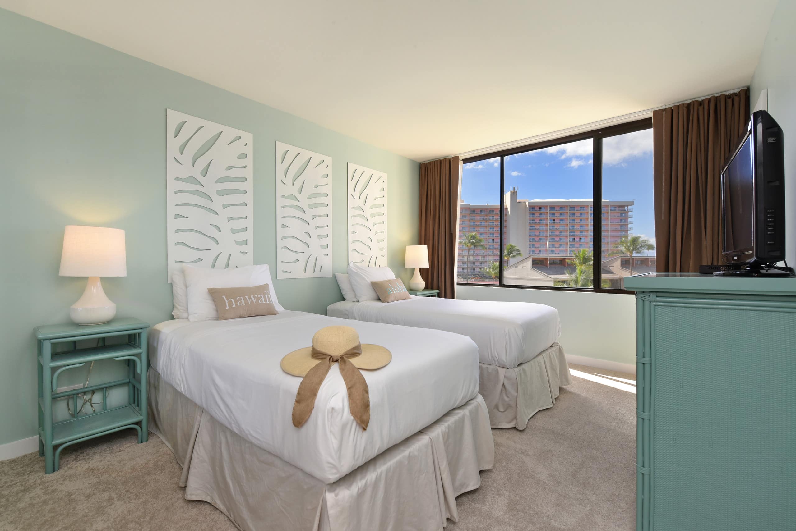 Condo in Lahaina · ★4.58 · 2 bedrooms · 4 beds · 2 baths - Image 15