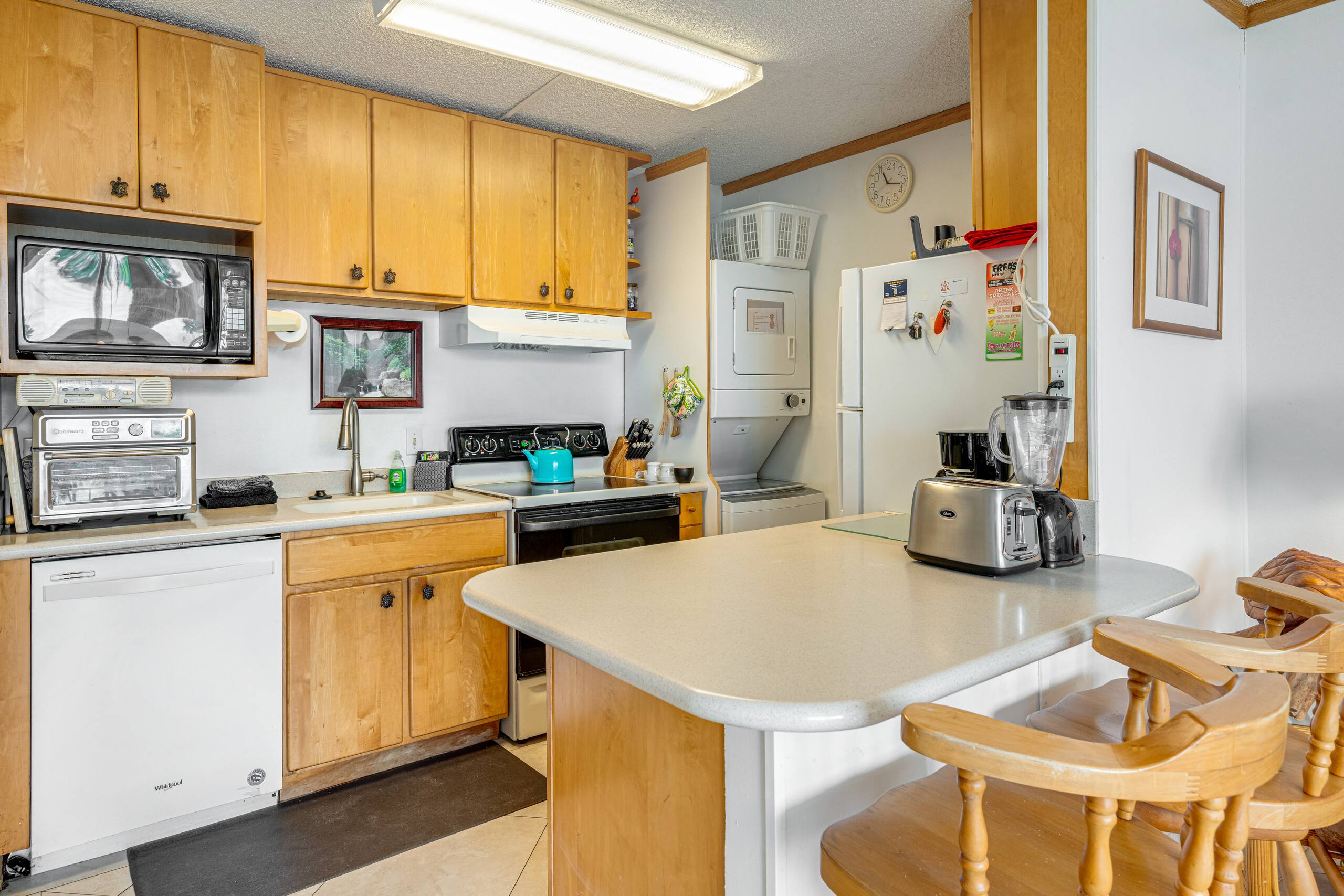 Condo in Kihei · ★4.81 · 1 bedroom · 2 beds · 1 shared bath - Image 14
