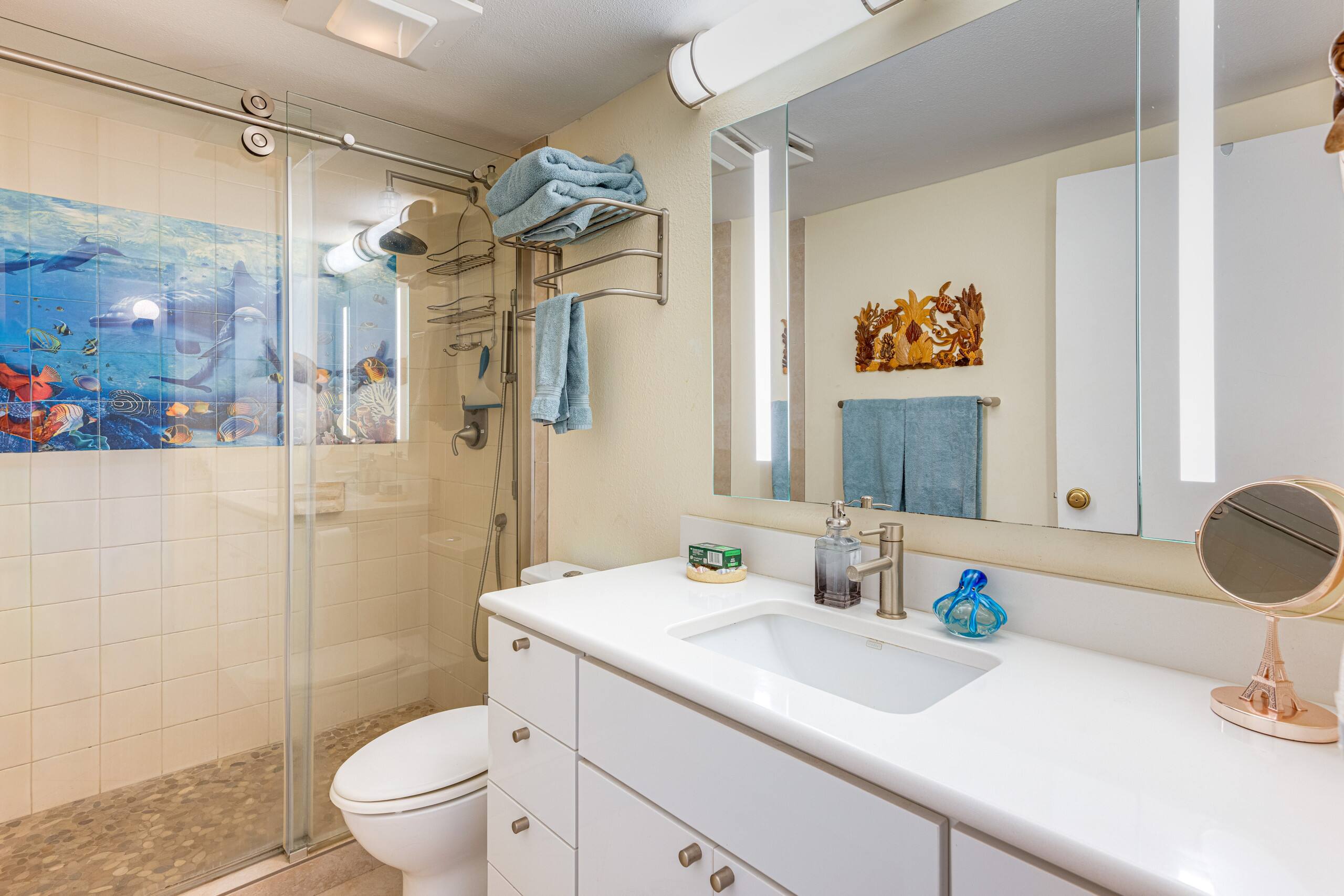 Condo in Kihei · ★4.81 · 1 bedroom · 2 beds · 1 shared bath - Image 18