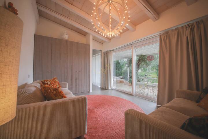 TD Il Vecchio Fienile Outdoor Kitchen w/ Pool View gallery image 3