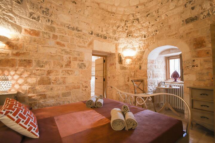 TD Trulli di Montaltino with Stunning Huge Pool gallery image 4