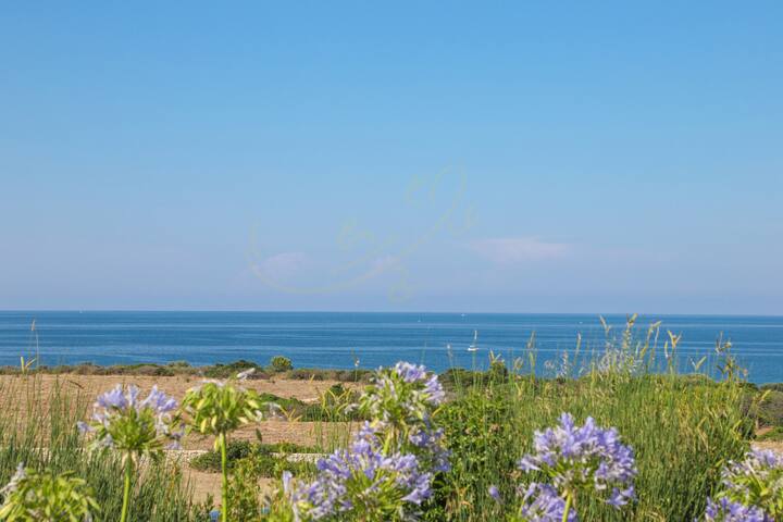 TD Villa Ponente Luxury Villa with Sea View Pool gallery image 3