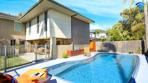 Isthmus on North Kiama Drive