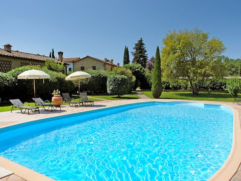 Annuncio Airbnb popolare: Capanna di Sotto by Interhome. a Castellina In Chianti