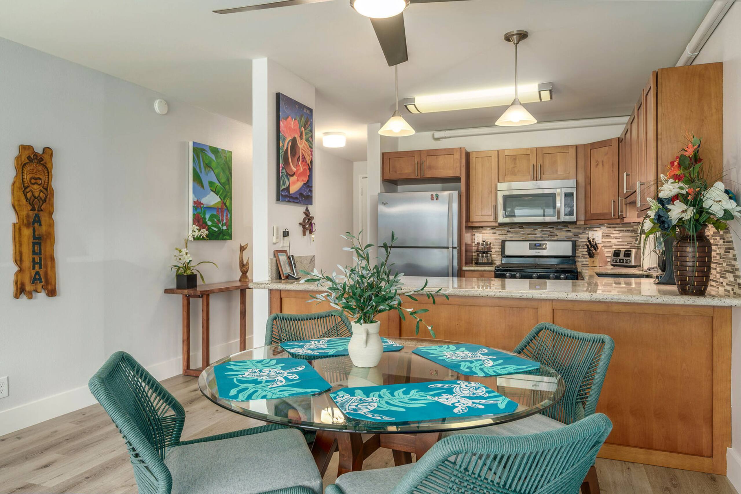 Condo in Kihei · ★4.86 · 1 bedroom · 2 beds · 1 private bath - Image 11