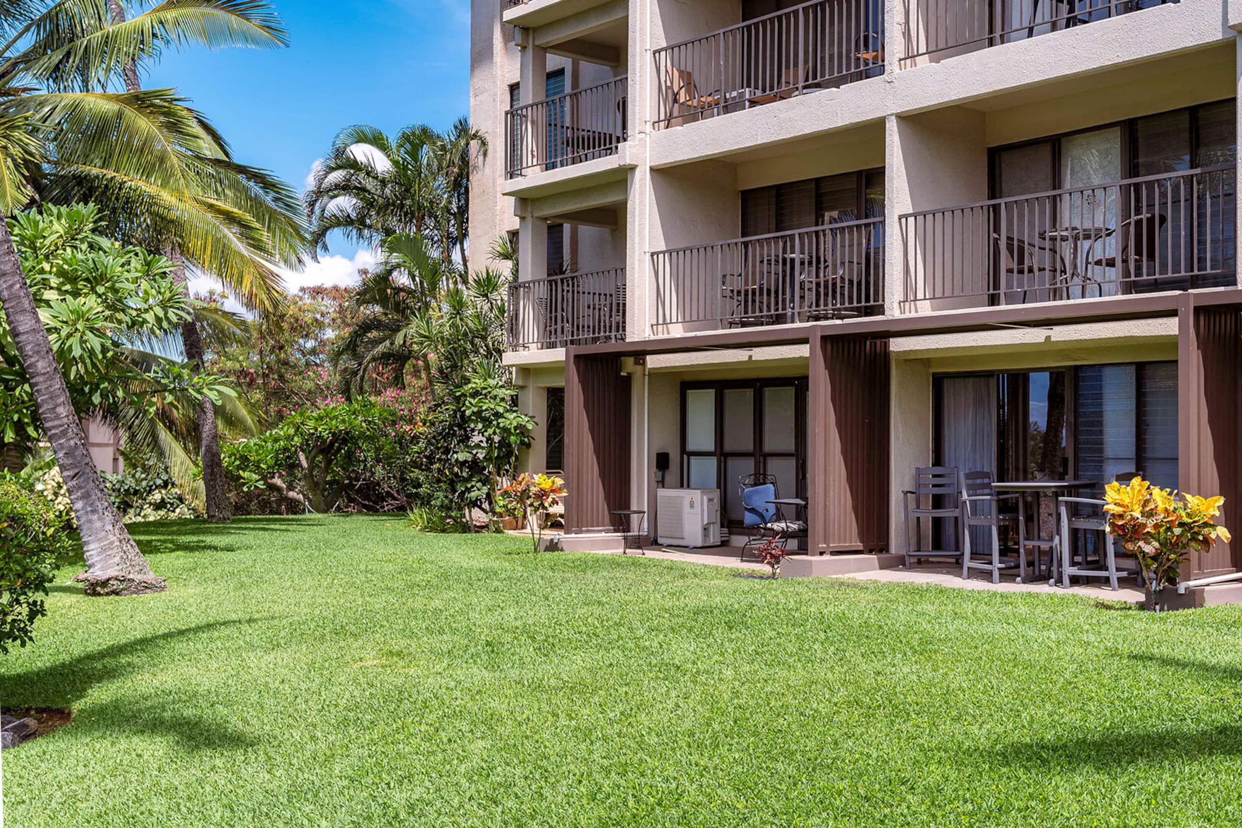 Condo in Kihei · ★4.86 · 1 bedroom · 2 beds · 1 private bath - Image 8