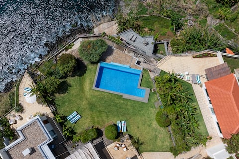Popular Airbnb listing: Eufemia´s Villa - Funchal Seaside Villas in Funchal (Santa Maria Maior)