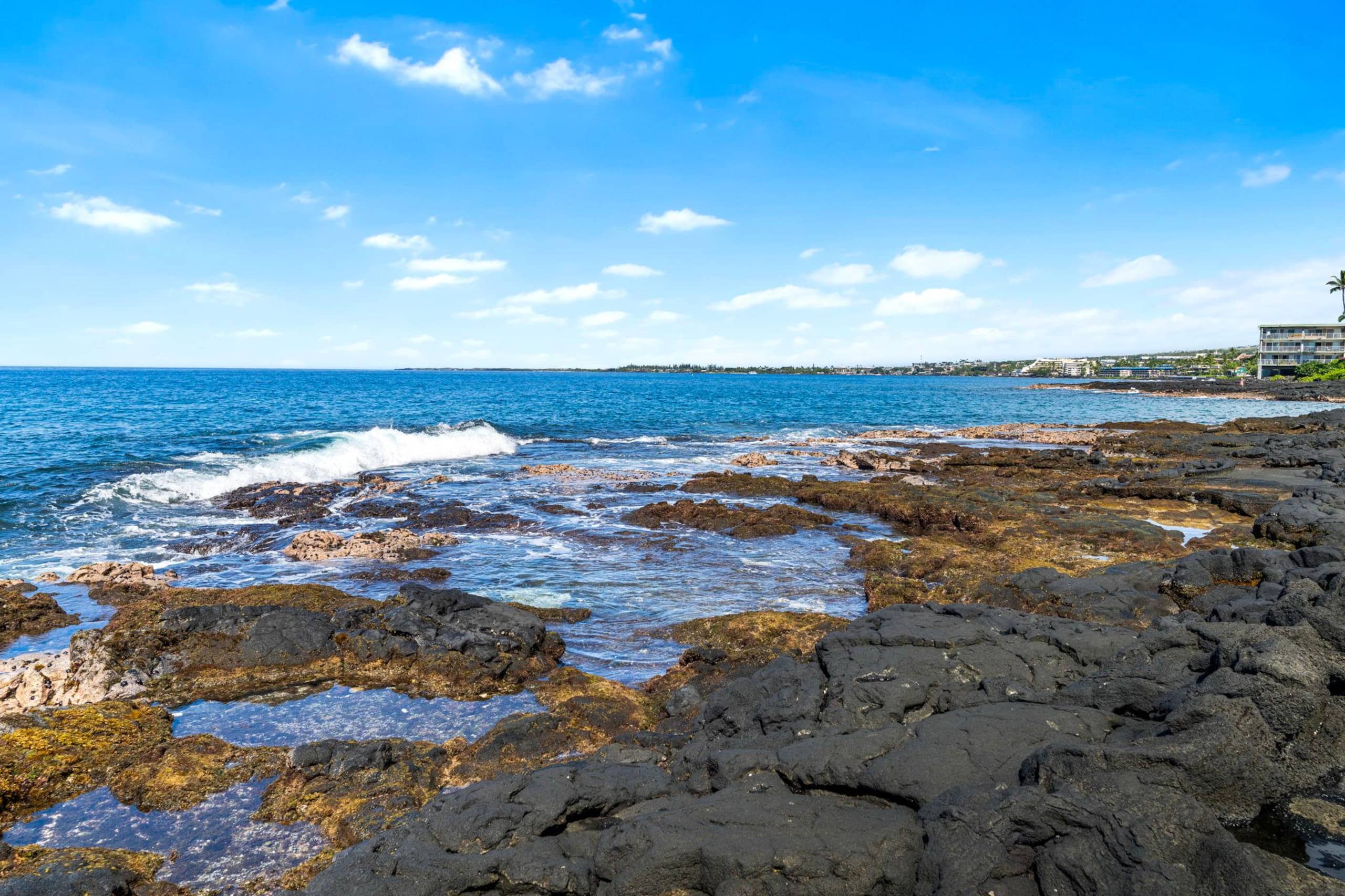 Home in Kailua-Kona · ★4.92 · 3 bedrooms · 3 beds · 3 baths - Image 27