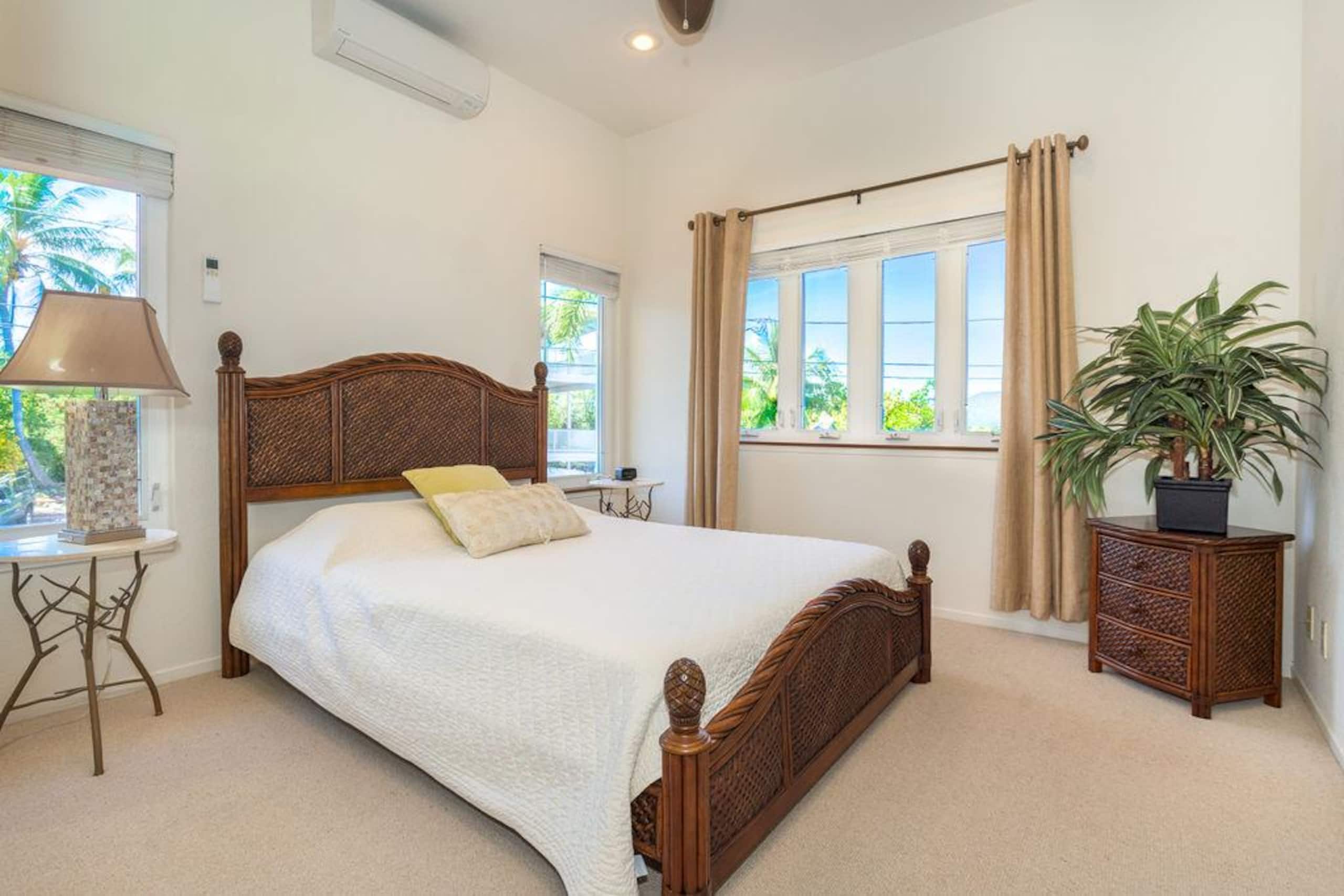 Home in Kailua-Kona · ★4.92 · 3 bedrooms · 3 beds · 3 baths - Image 5
