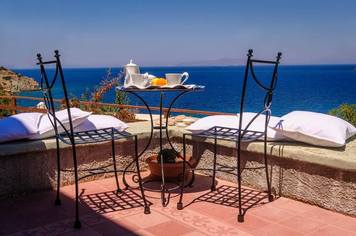 Syriani gallery image 2