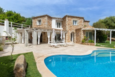 Villa Ginestra Luxury Villa 500mt near the sea