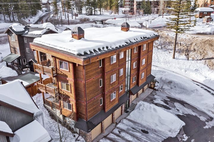 Lakeshore Rentals managed Airbnb listing 3
