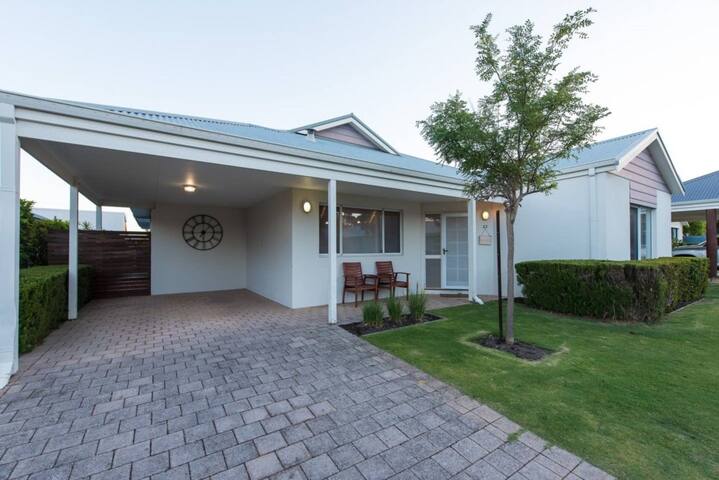 House 22 – Family Delight Dunsborough gallery image 2