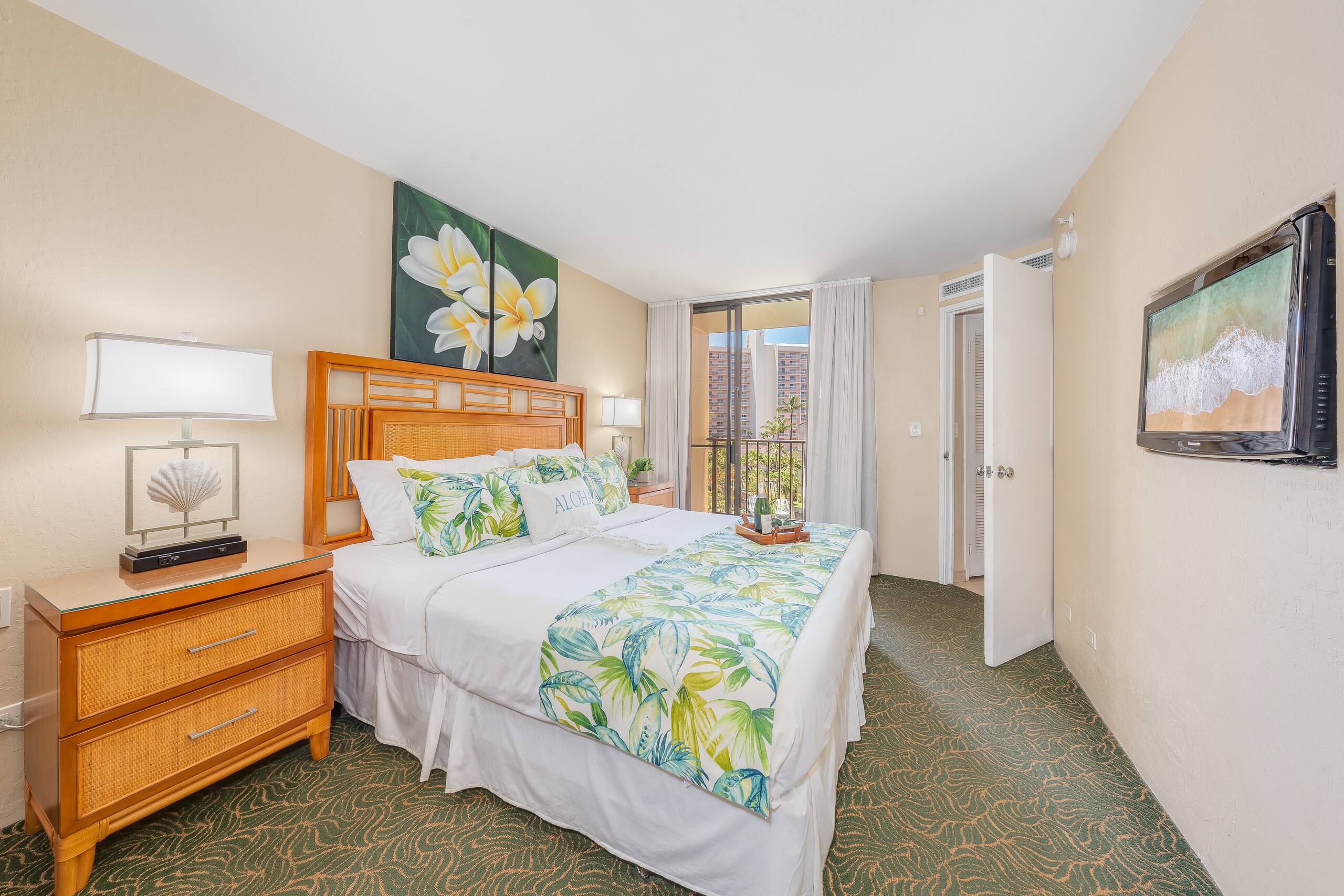 Condo in Lahaina · ★4.79 · 2 bedrooms · 4 beds · 2 baths - Image 12