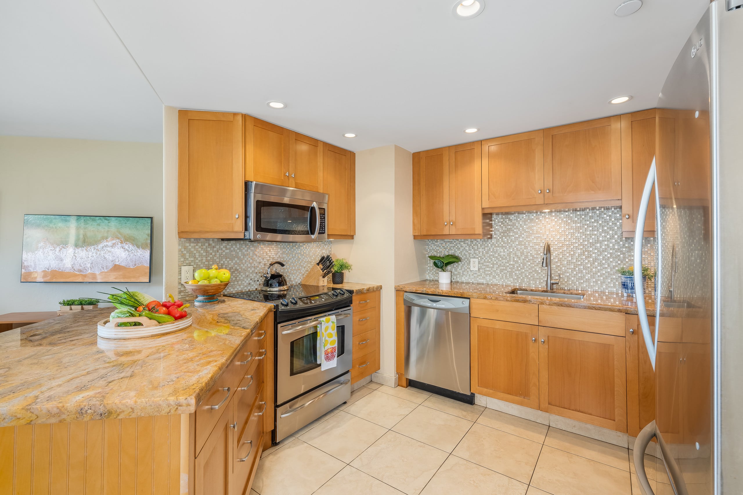 Condo in Lahaina · ★4.79 · 2 bedrooms · 4 beds · 2 baths - Image 5