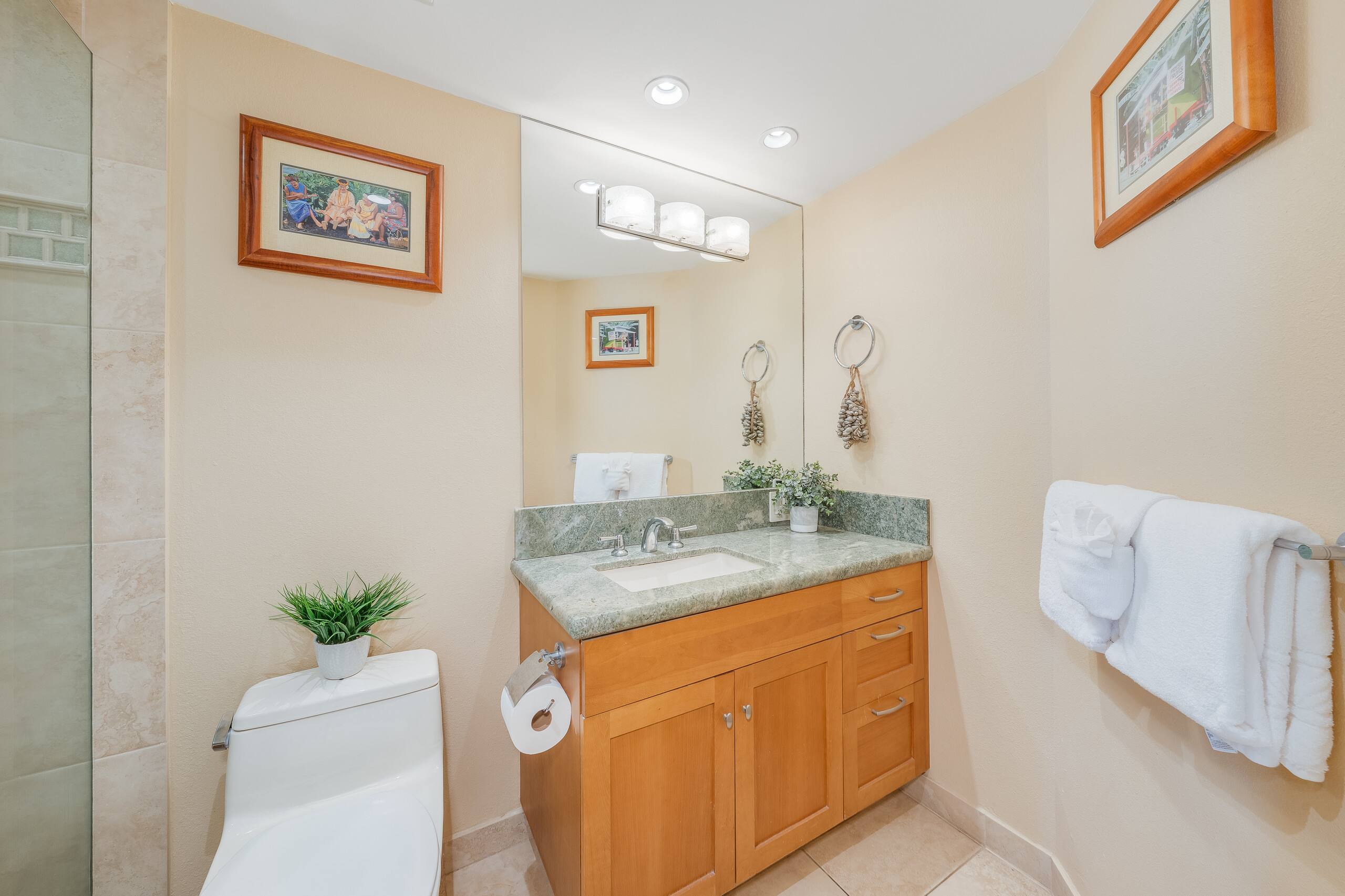 Condo in Lahaina · ★4.79 · 2 bedrooms · 4 beds · 2 baths - Image 19