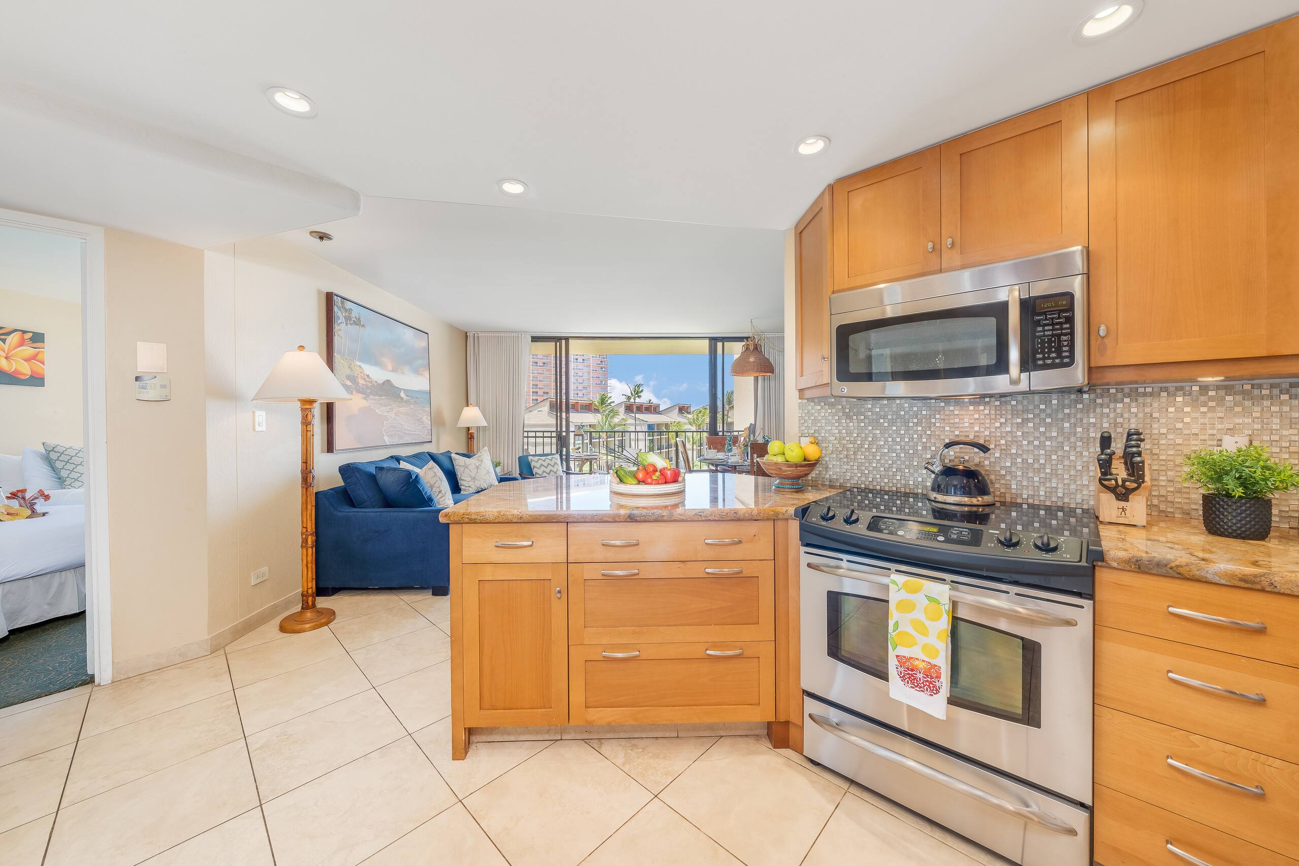 Condo in Lahaina · ★4.79 · 2 bedrooms · 4 beds · 2 baths - Image 9
