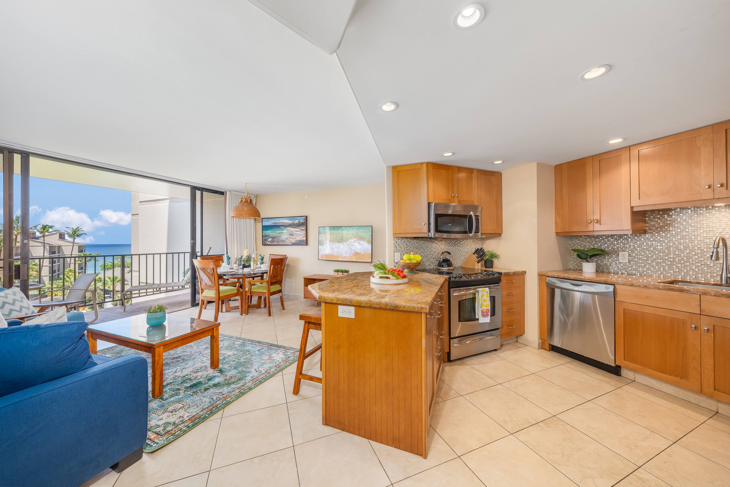 Condo in Lahaina · ★4.79 · 2 bedrooms · 4 beds · 2 baths - Image 7