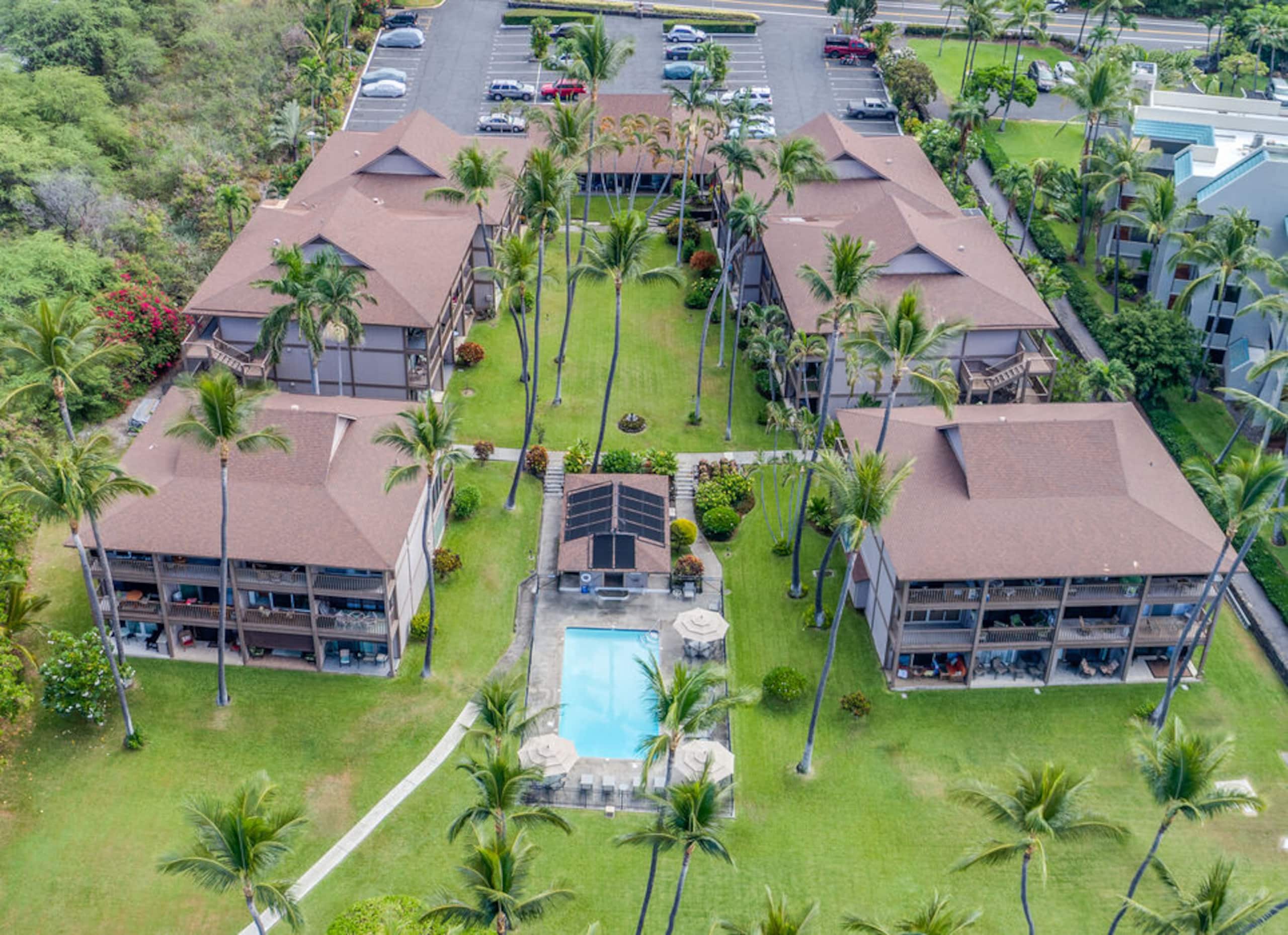 Condo in Kailua-Kona · ★4.8 · 1 bedroom · 2 beds · 1 private bath - Image 26