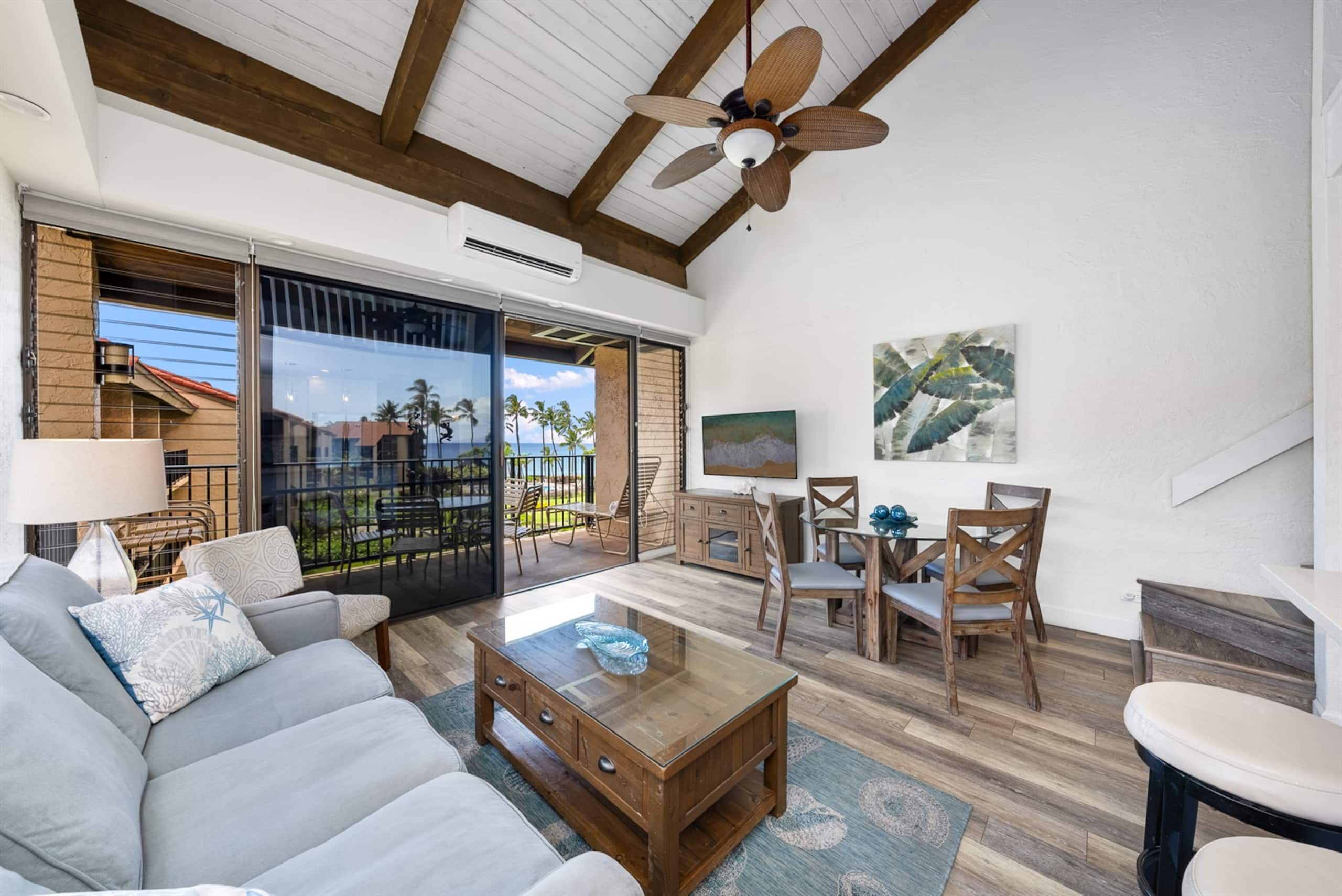 Condo in Lahaina · ★4.89 · 2 bedrooms · 4 beds · 1 private bath - Image 6
