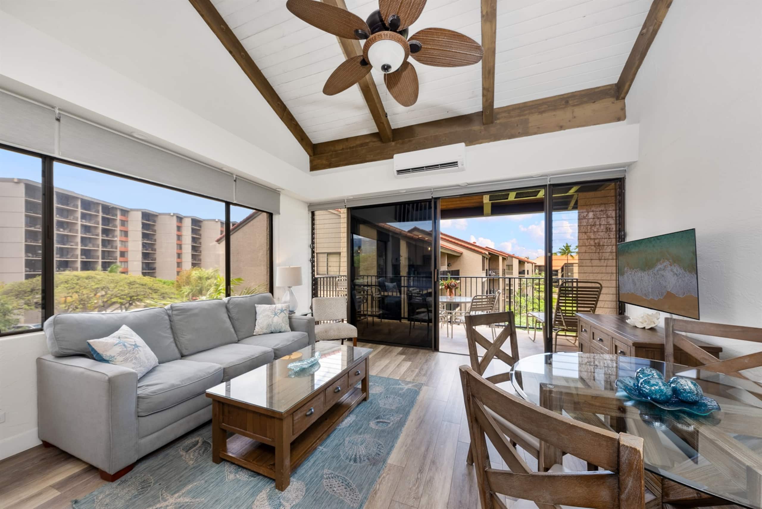 Condo in Lahaina · ★4.89 · 2 bedrooms · 4 beds · 1 private bath - Image 5