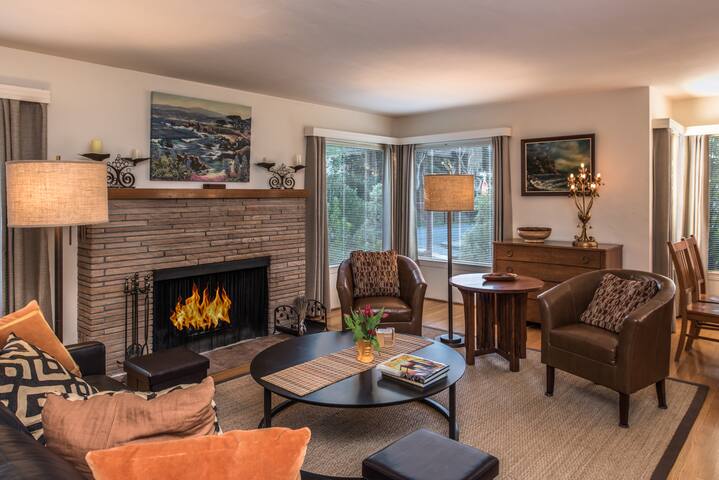 3759 Pacific Grove Retreat ~ 1 Block to Bay Trail