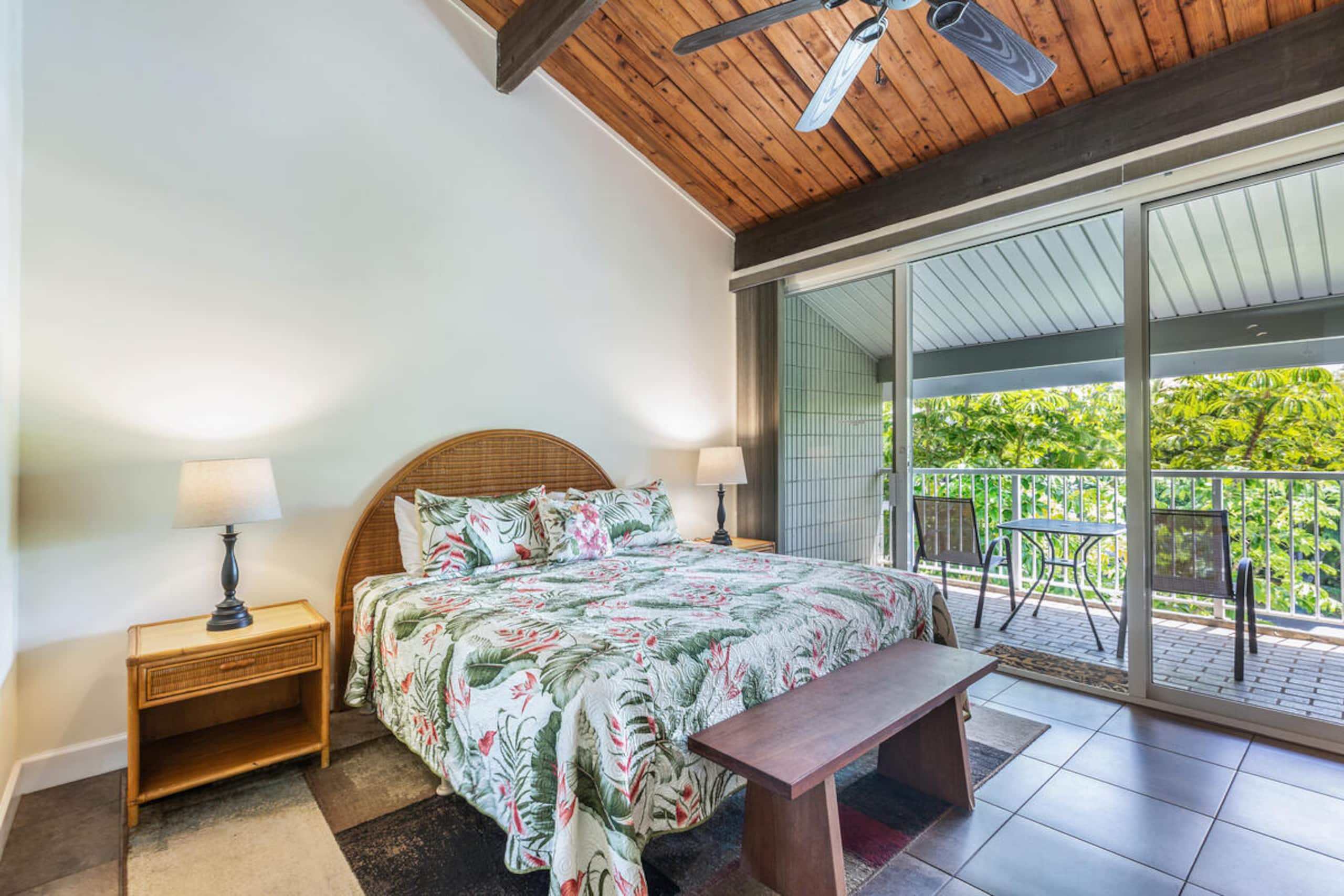 Condo in Princeville · ★4.8 · 2 bedrooms · 3 beds · 2 shared baths - Image 15
