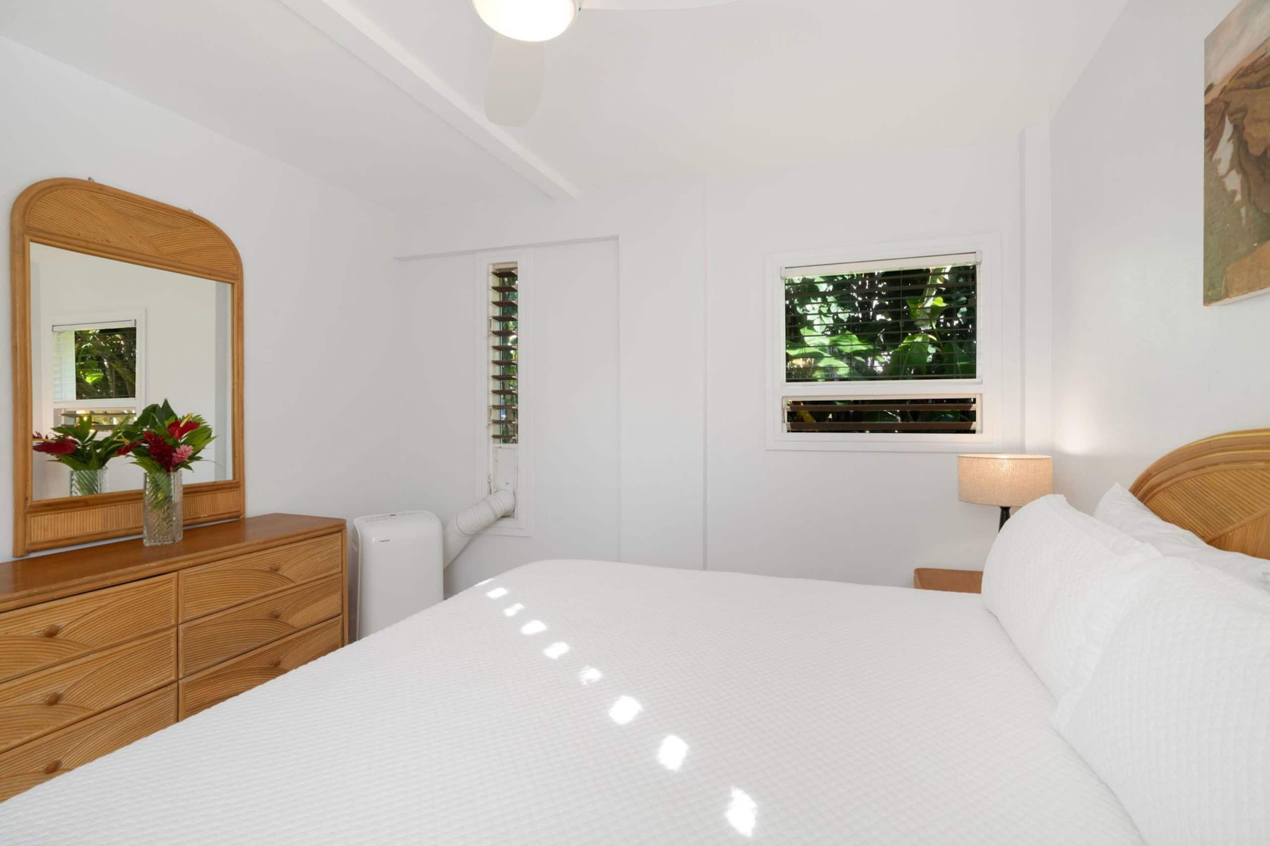 Home in Wainiha · ★4.88 · 4 bedrooms · 5 beds · 4 baths - Photo 21