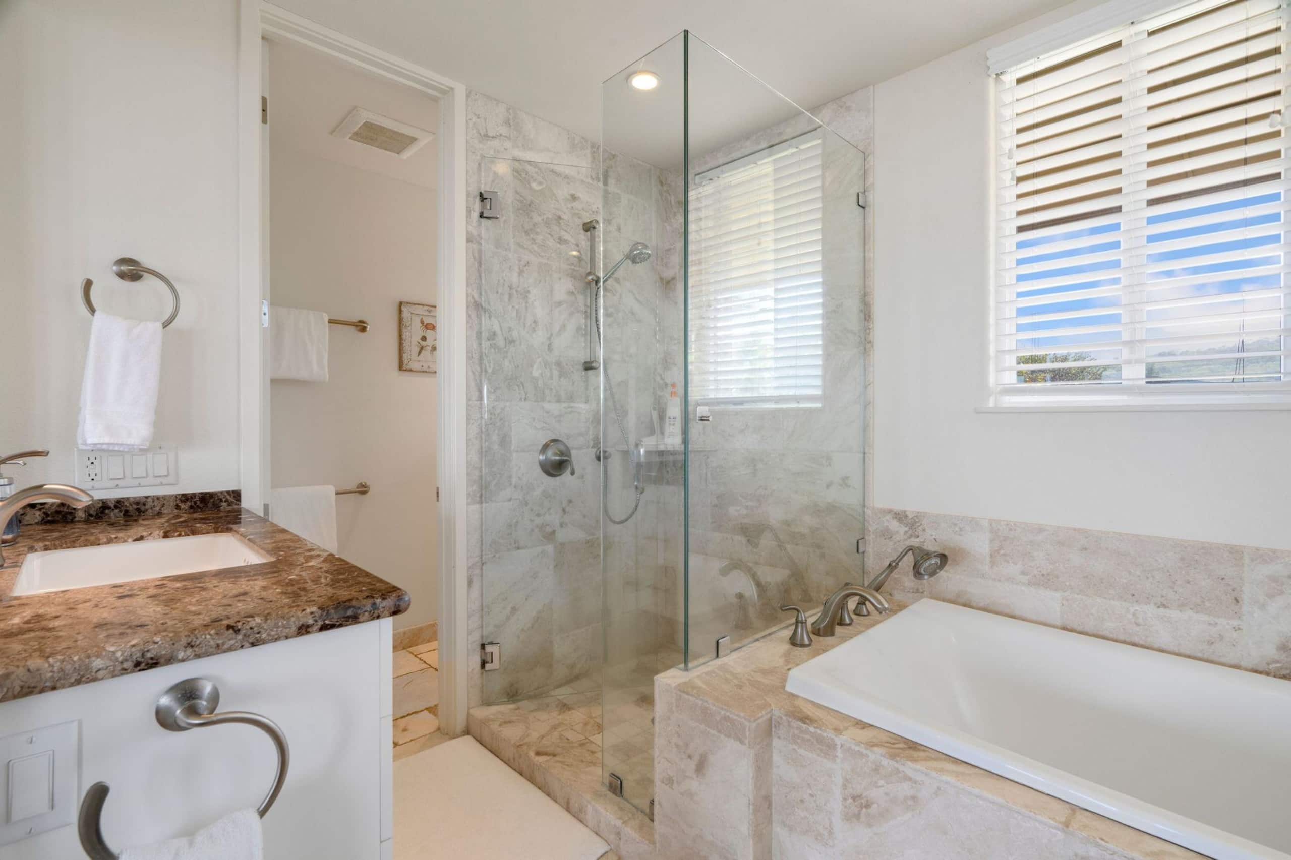 Home in Wainiha · ★4.88 · 4 bedrooms · 5 beds · 4 baths - Photo 23