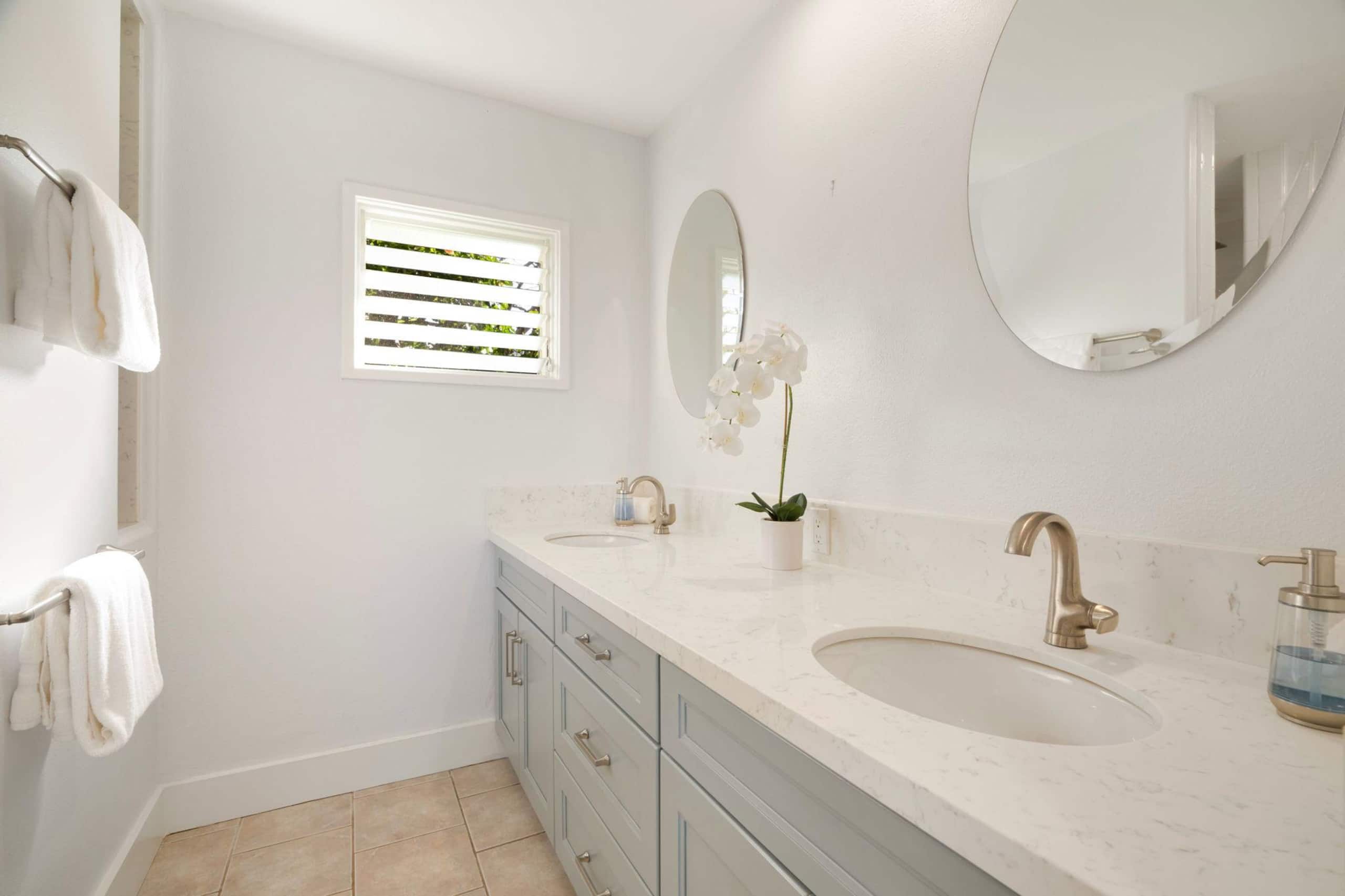 Home in Wainiha · ★4.88 · 4 bedrooms · 5 beds · 4 baths - Photo 43