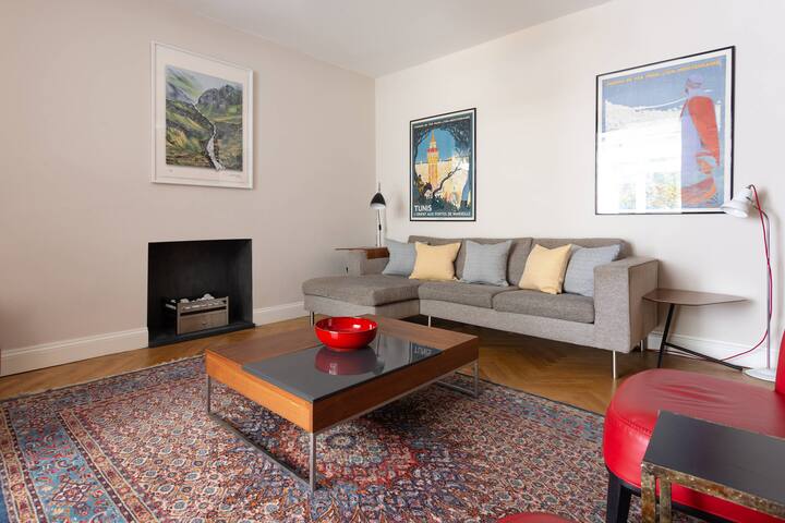 Ossington Street by onefinestay gallery image 4