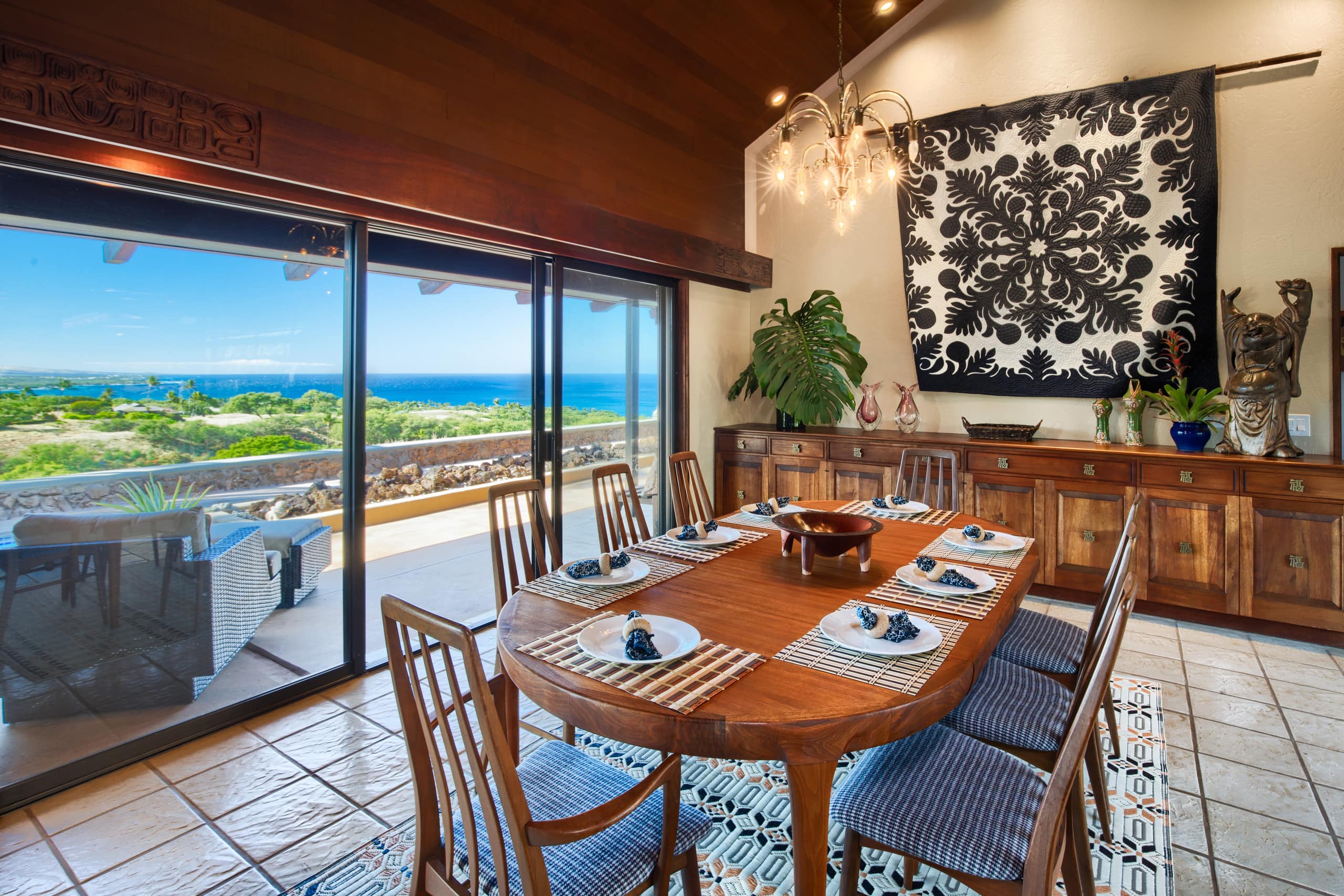 Home in Waimea · ★5.0 · 3 bedrooms · 6 beds · 3 baths - Image 5