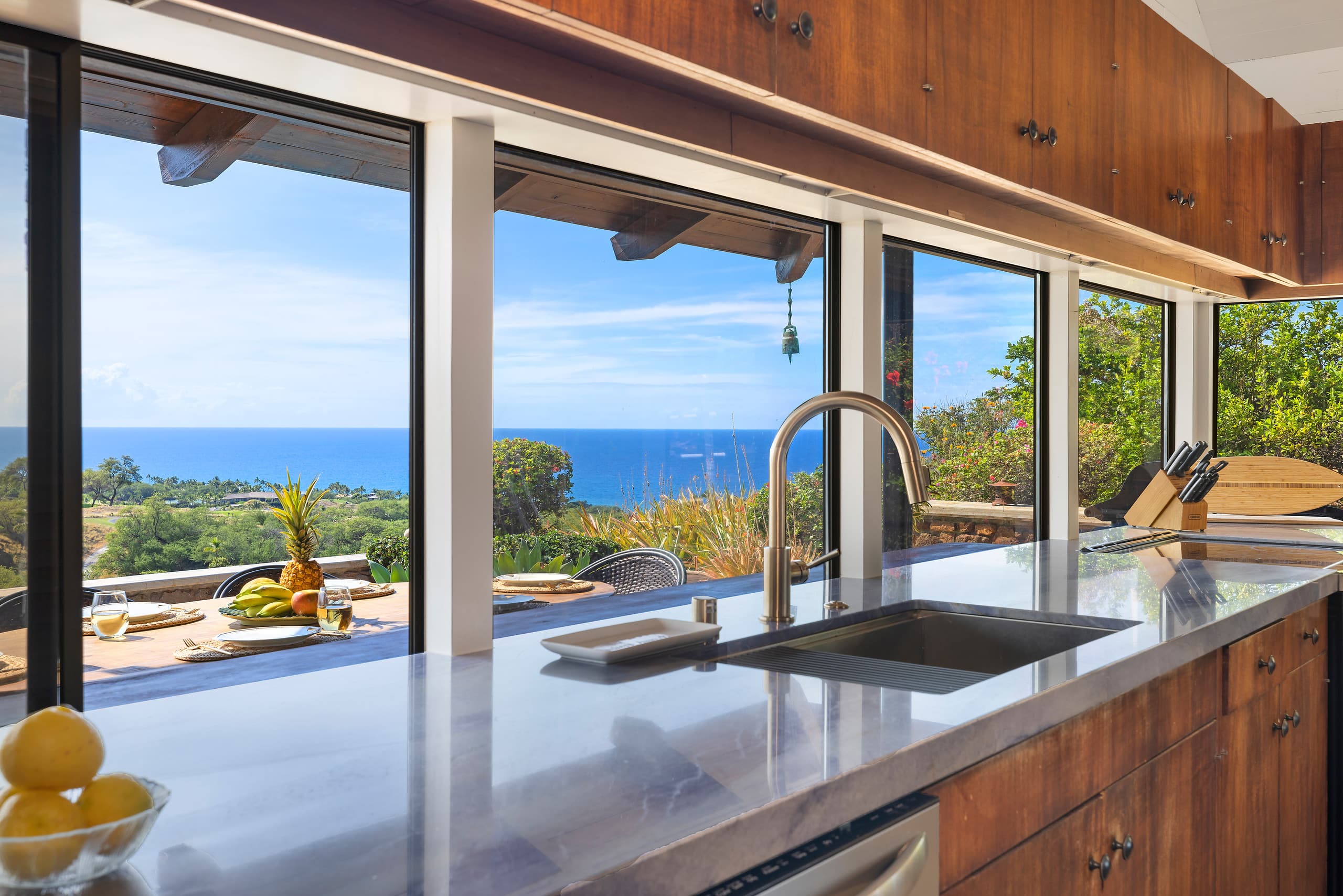 Home in Waimea · ★5.0 · 3 bedrooms · 6 beds · 3 baths - Image 10