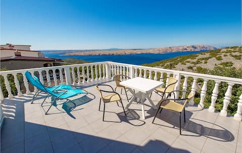 Top performing Airbnb: 1 bedroom stunning apartment in Jablanac in Stinica